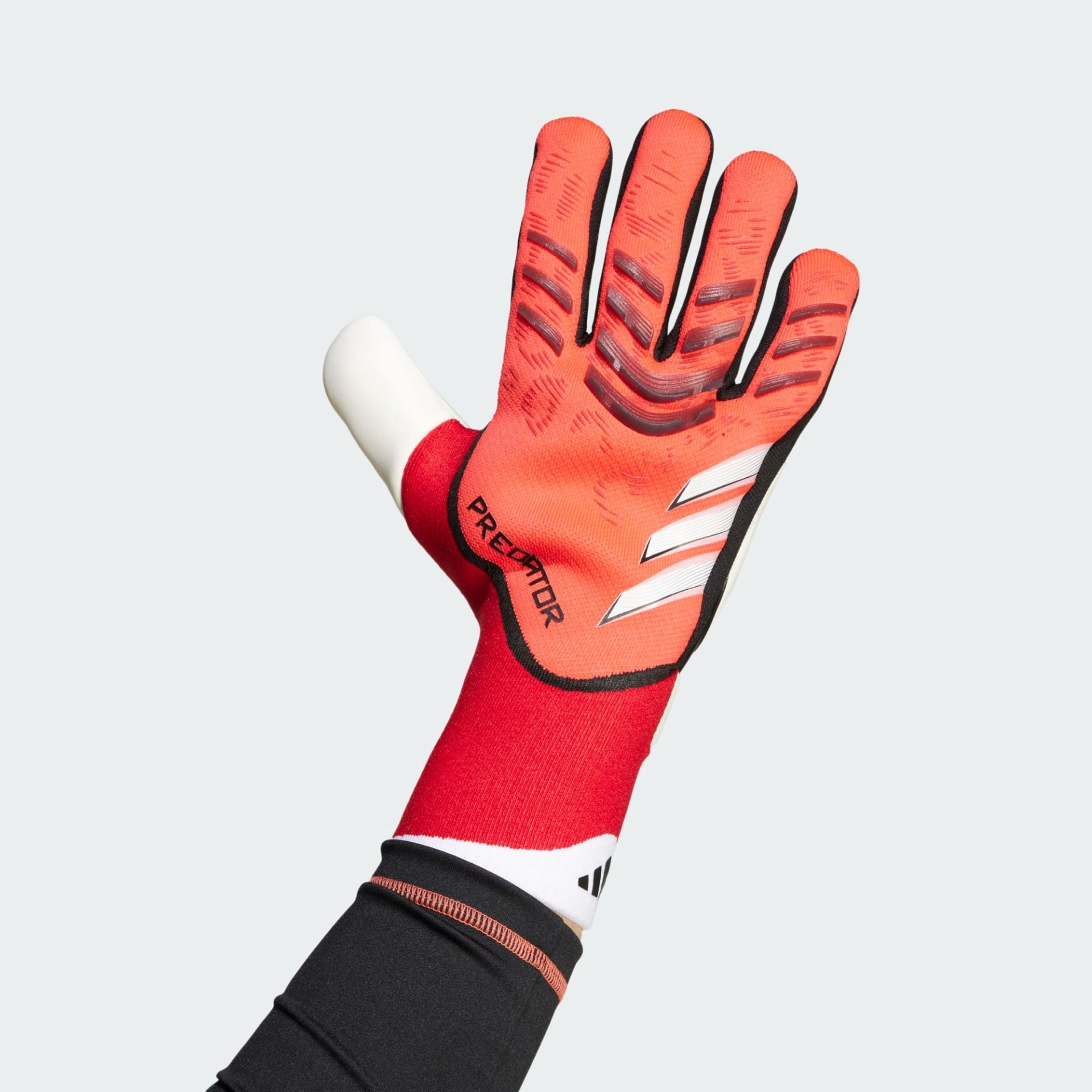 Fotbalové brankářské rukavice Adidas Predator Pro IW6276 velikost 10