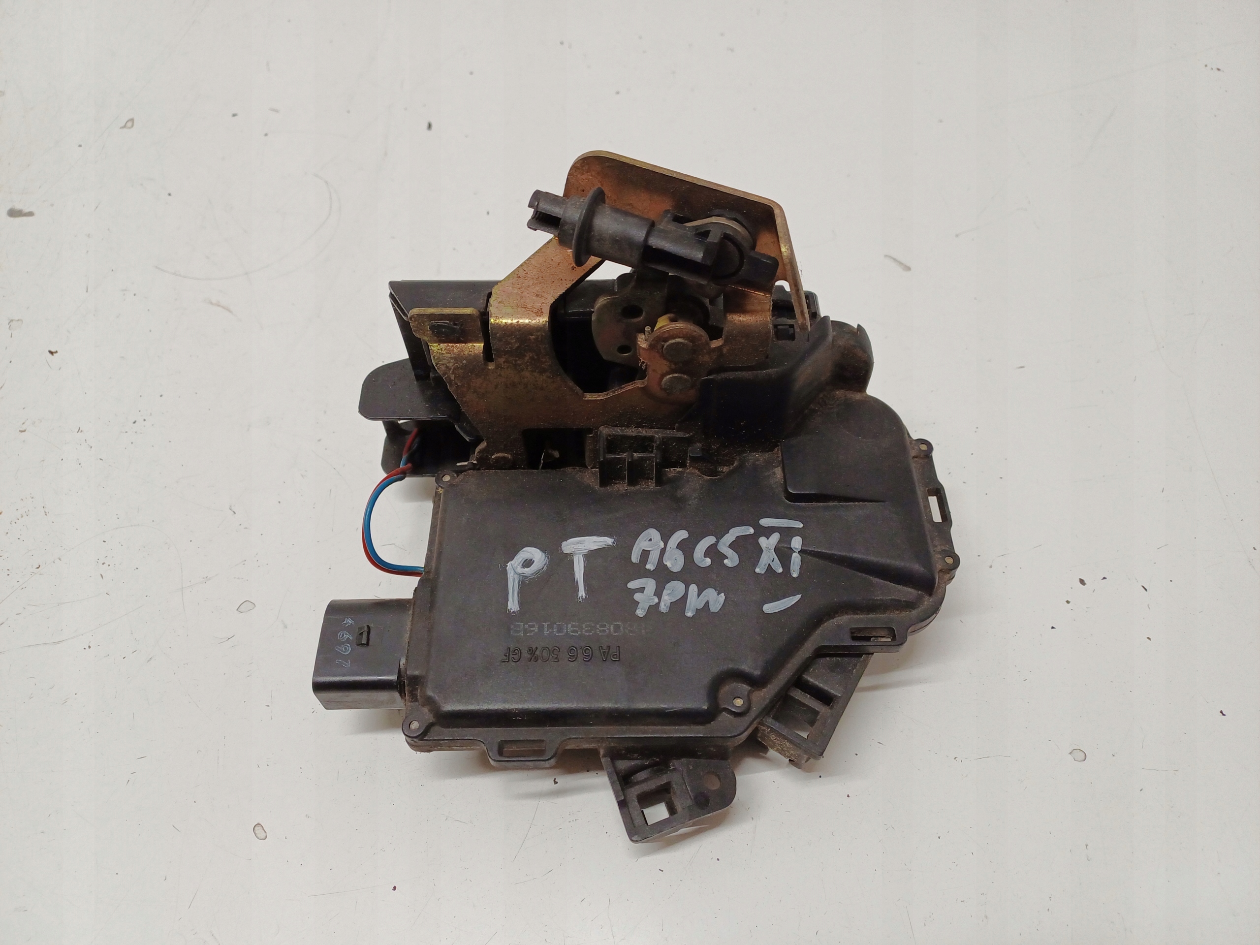 AUDI A6 C5 97- ZAMEK PRAWY TYŁ 7PIN 4B0839016B