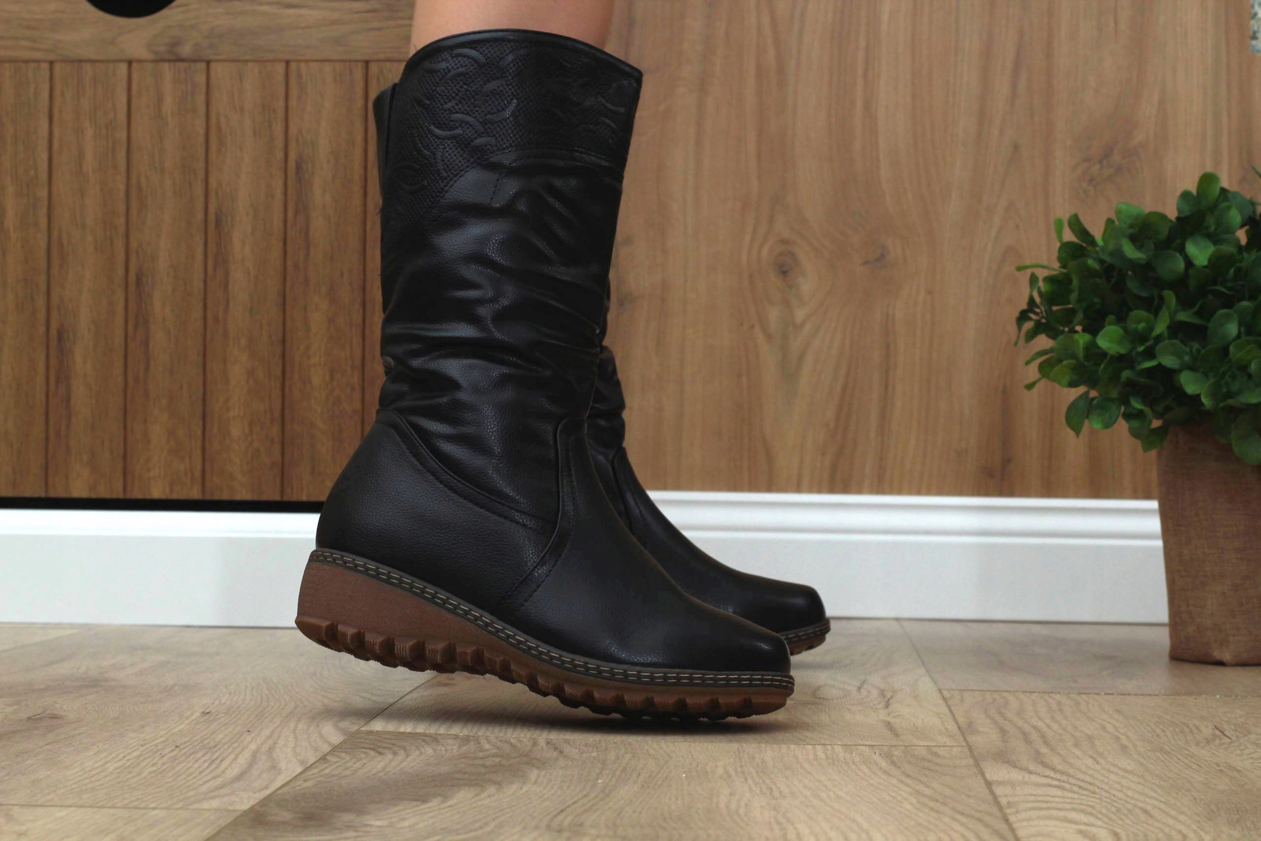 KOZAKI ZIMOWE DAMSKIE OCIEPLANE WYSOKIE SUWAK Rozmiar 42