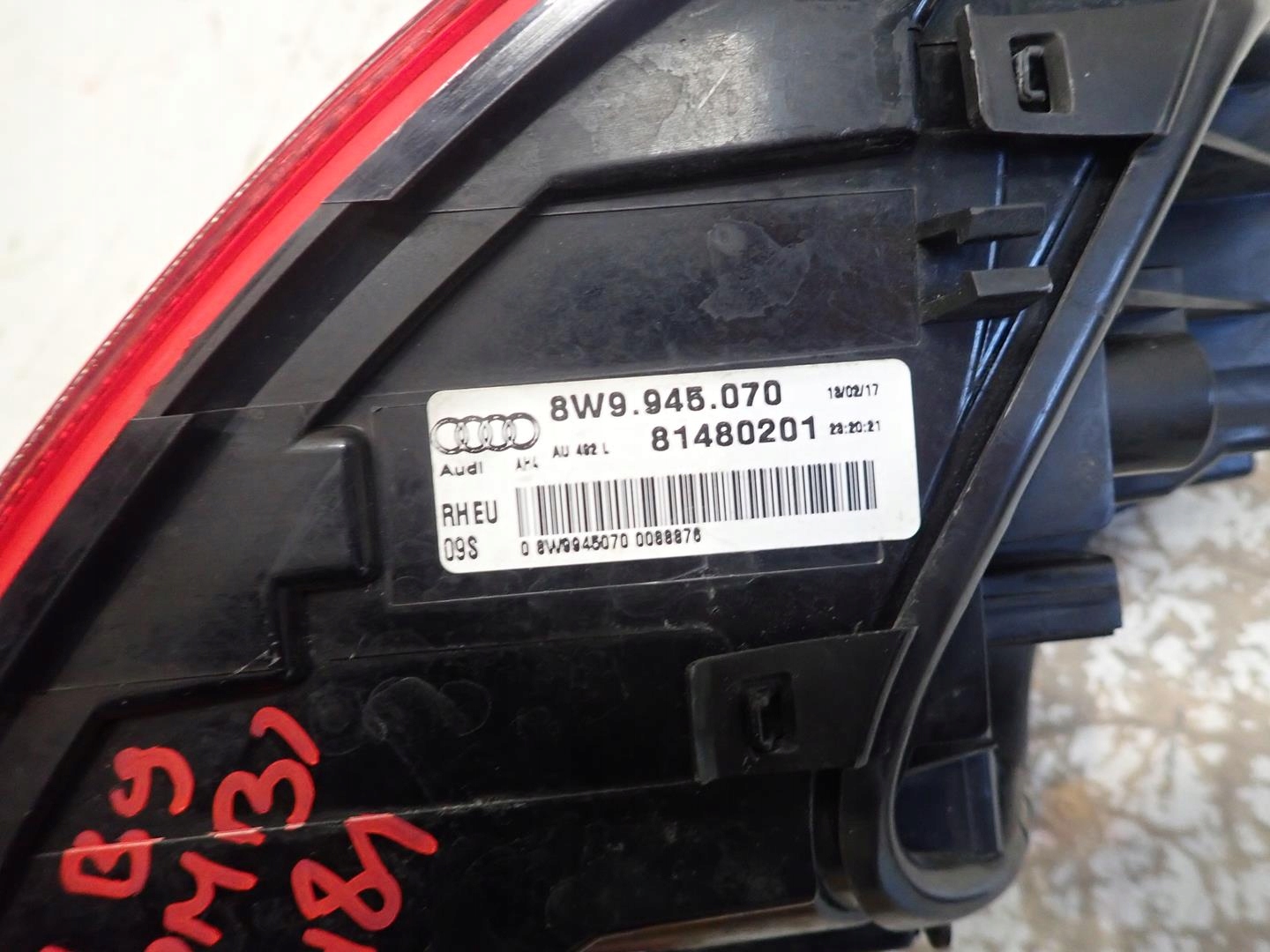 light rear part rear right AUDI A4 B9 2015- KOMBI 8W9945070
