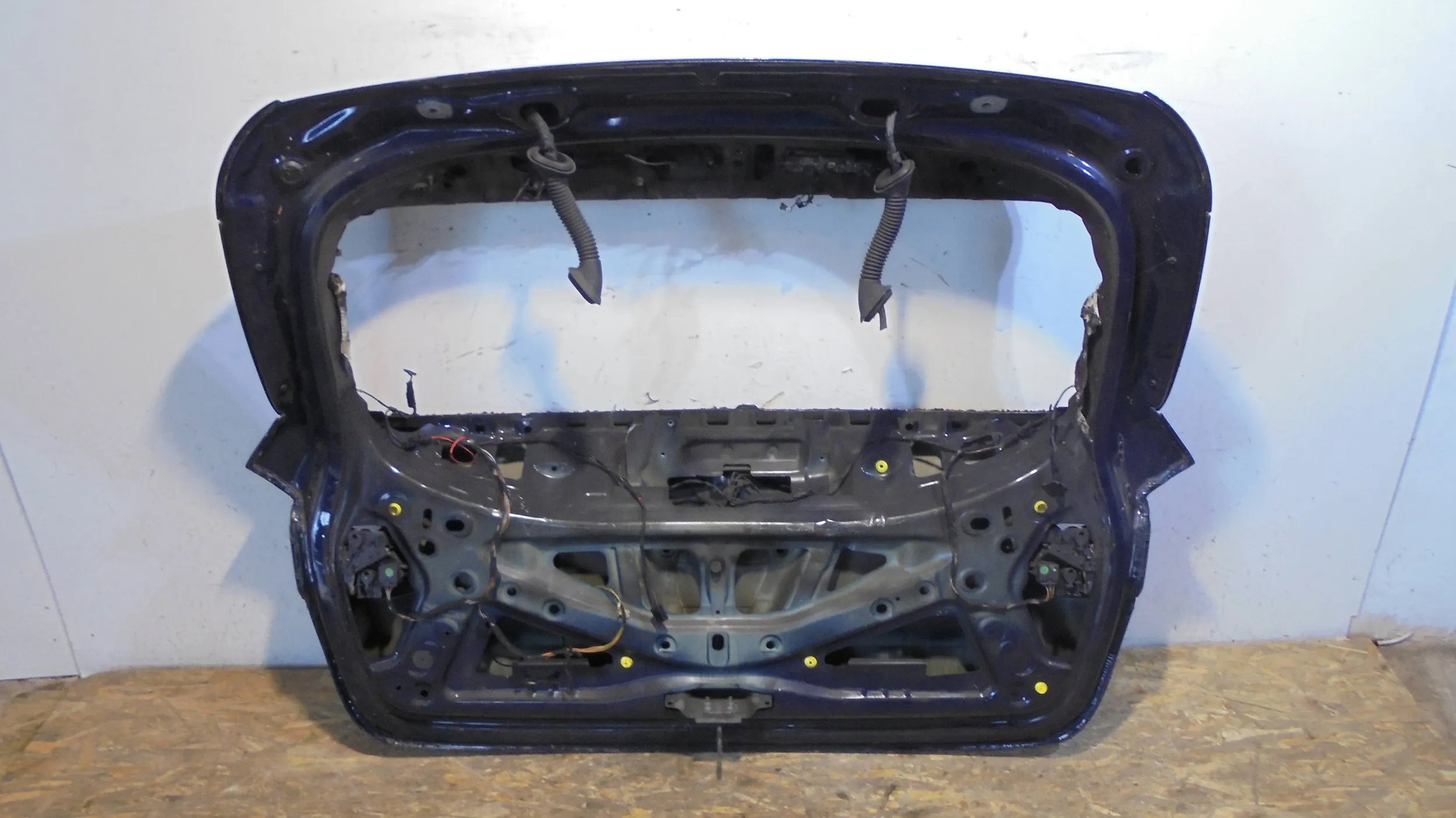 boot door BMW 2 F46 GT