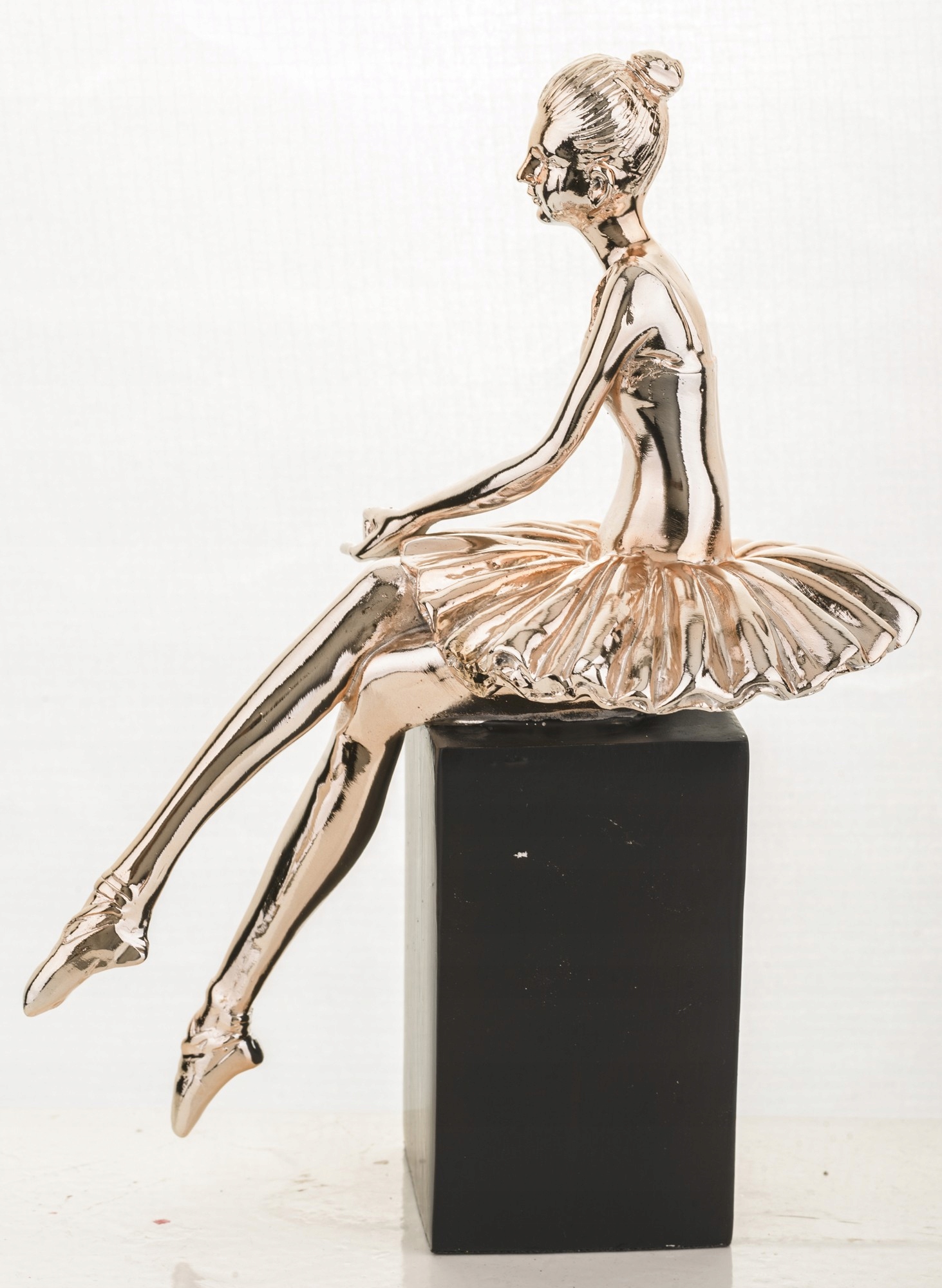 Figurka tancerka baletnica różowa błyszcząca Kolor odcienie różowego