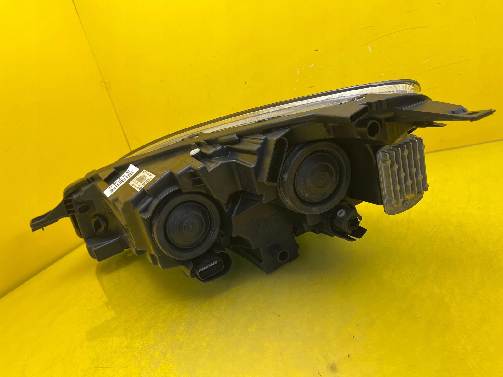 light right Ford Kuga MK3 LV4B-13W029-AK lens + Led