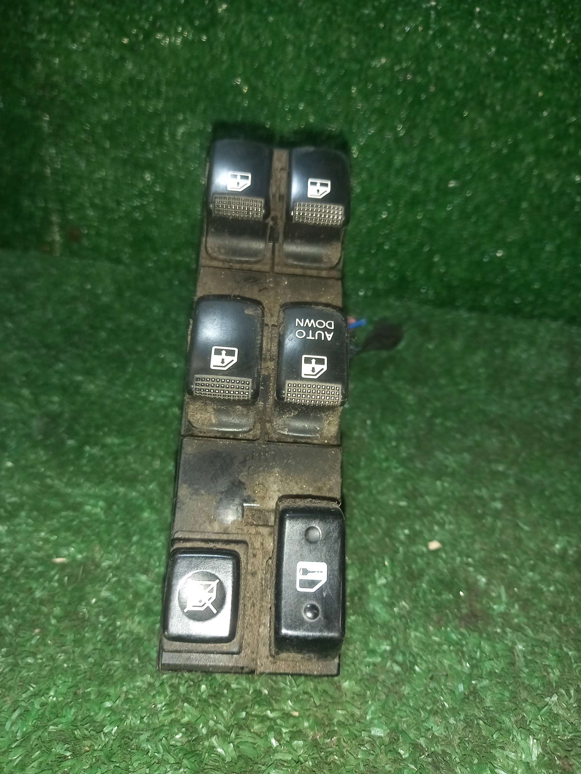 control panel of the window driver´s HYUNDAI TUCSON