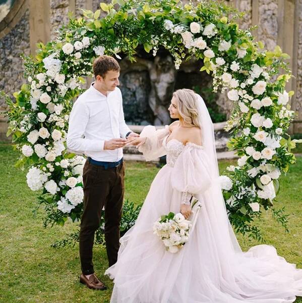 STELAŻ STOJAK KOŁO OBRĘCZ NA BALONY METAL ZŁOTY 2M KOMUNIA WESELE ŚCIANKA Rodzaj stojaki