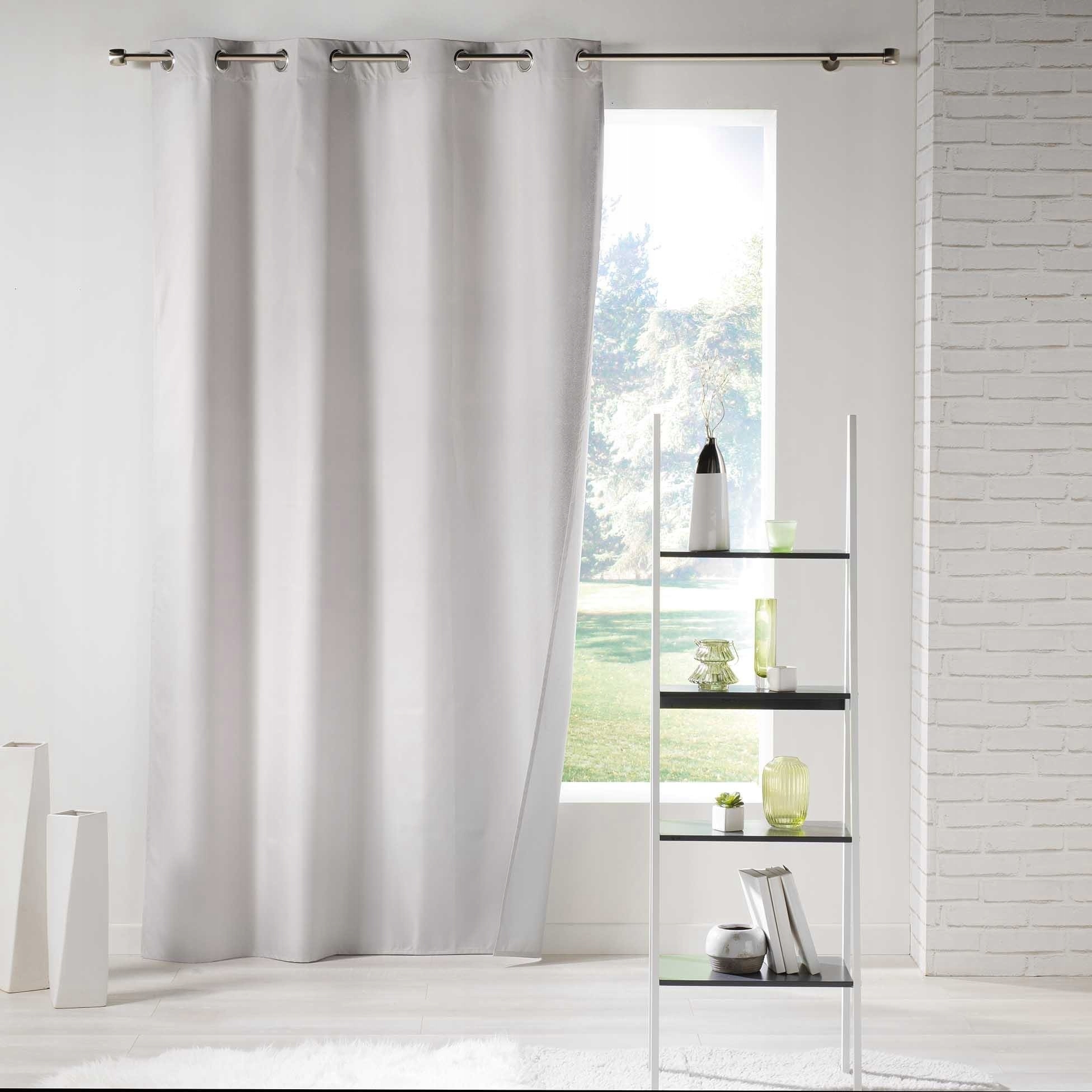 

Zasłona Termiczna Chroni Przed Chłodem 140x260 cm