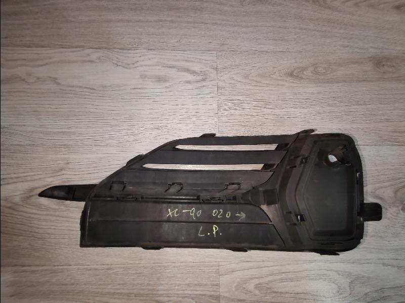 РЕШЕТКА БАМПЕРА ЗАГЛУШКА VOLVO XC90 II 31383838