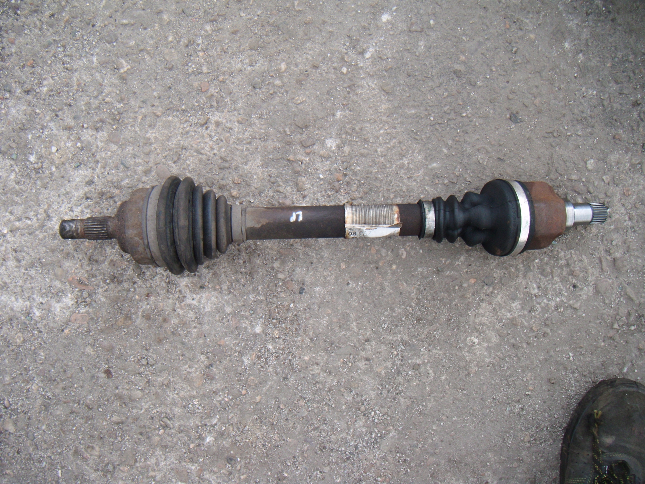 CITROEN C4 PICASSO 2006-2013 1.6 HDI PÓŁOŚ LEWY PRZÓD