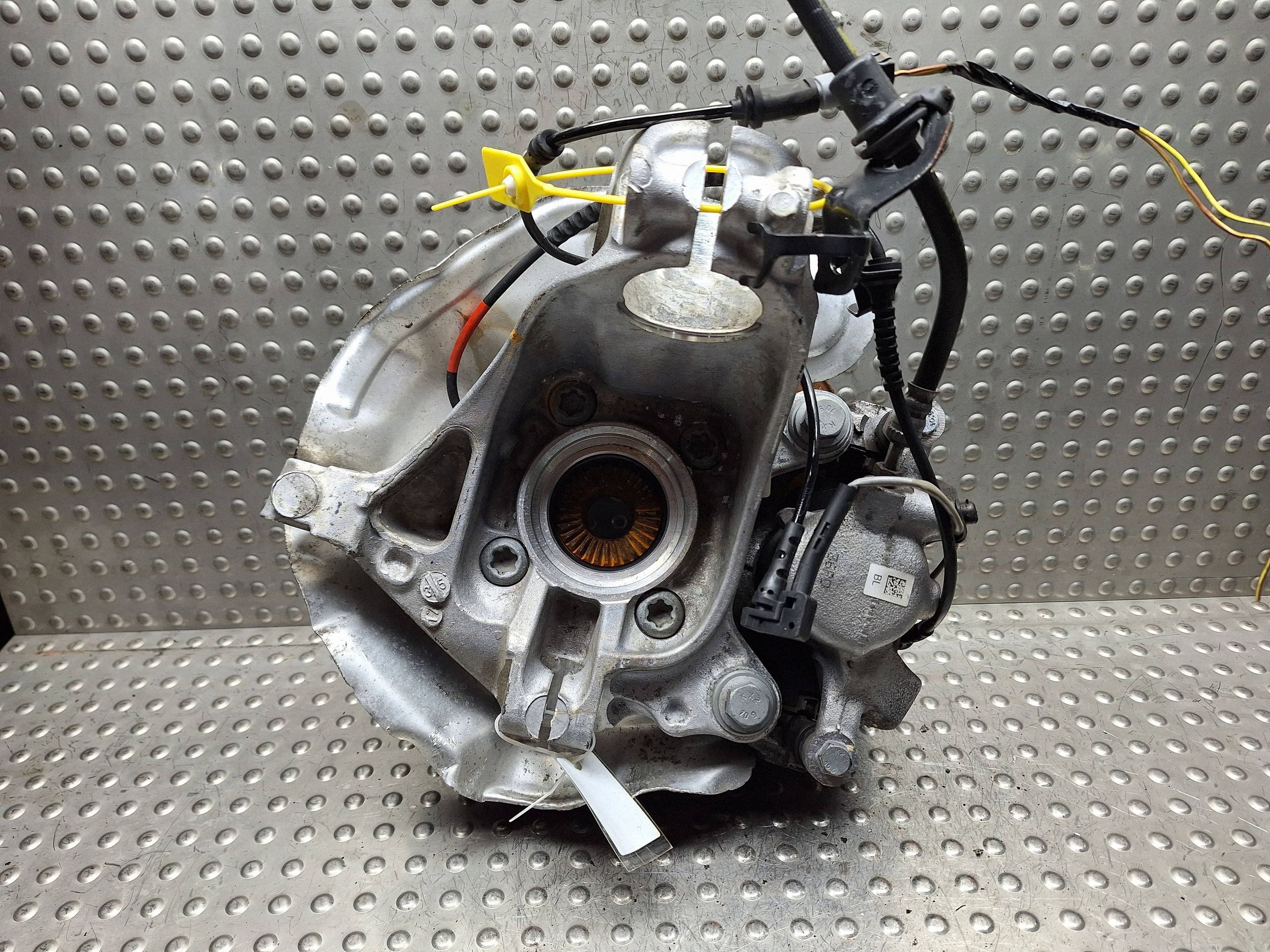 swing left front MINI COOPER F55 F56 14- 6876643
