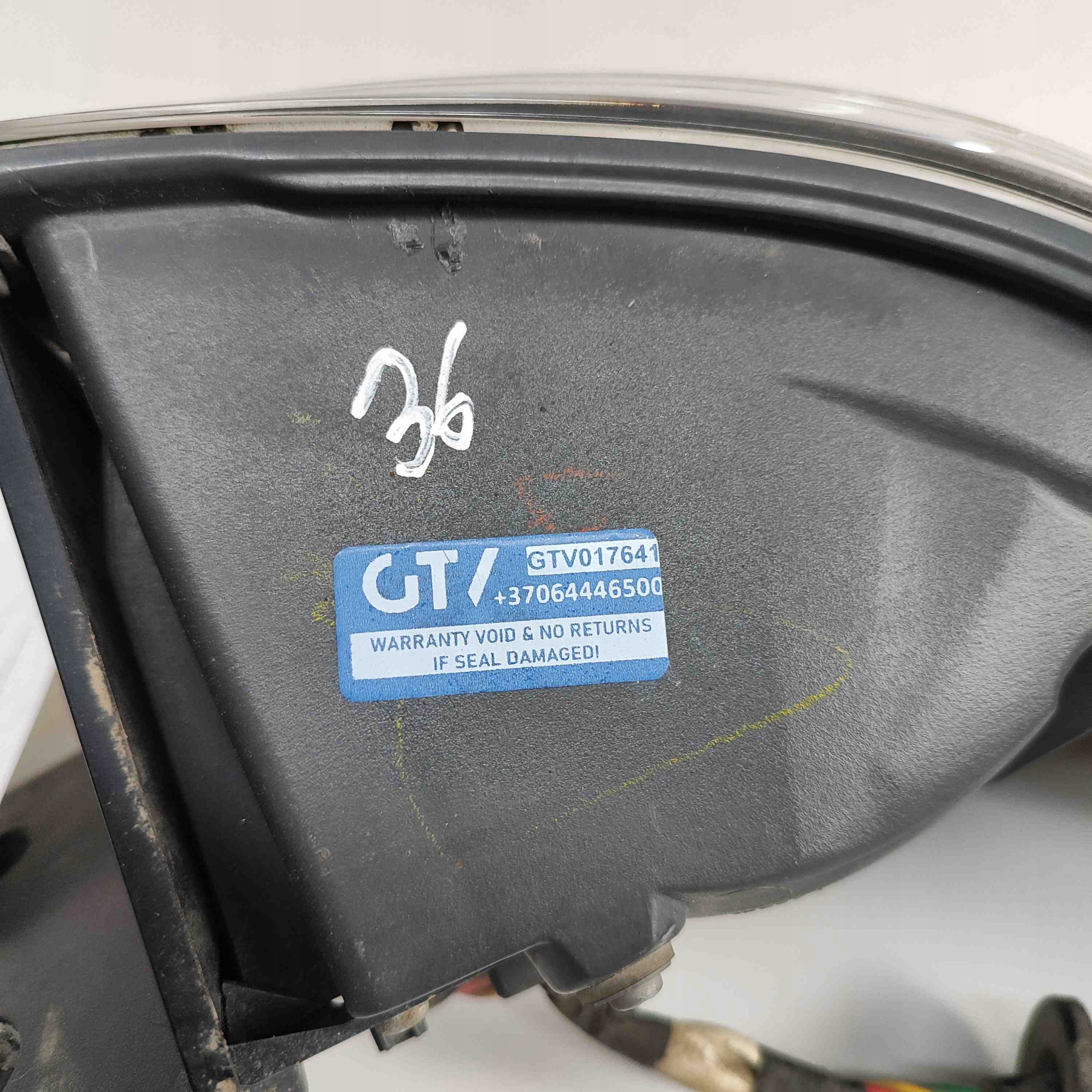 lexus CT 200H 2011 левый фонарь