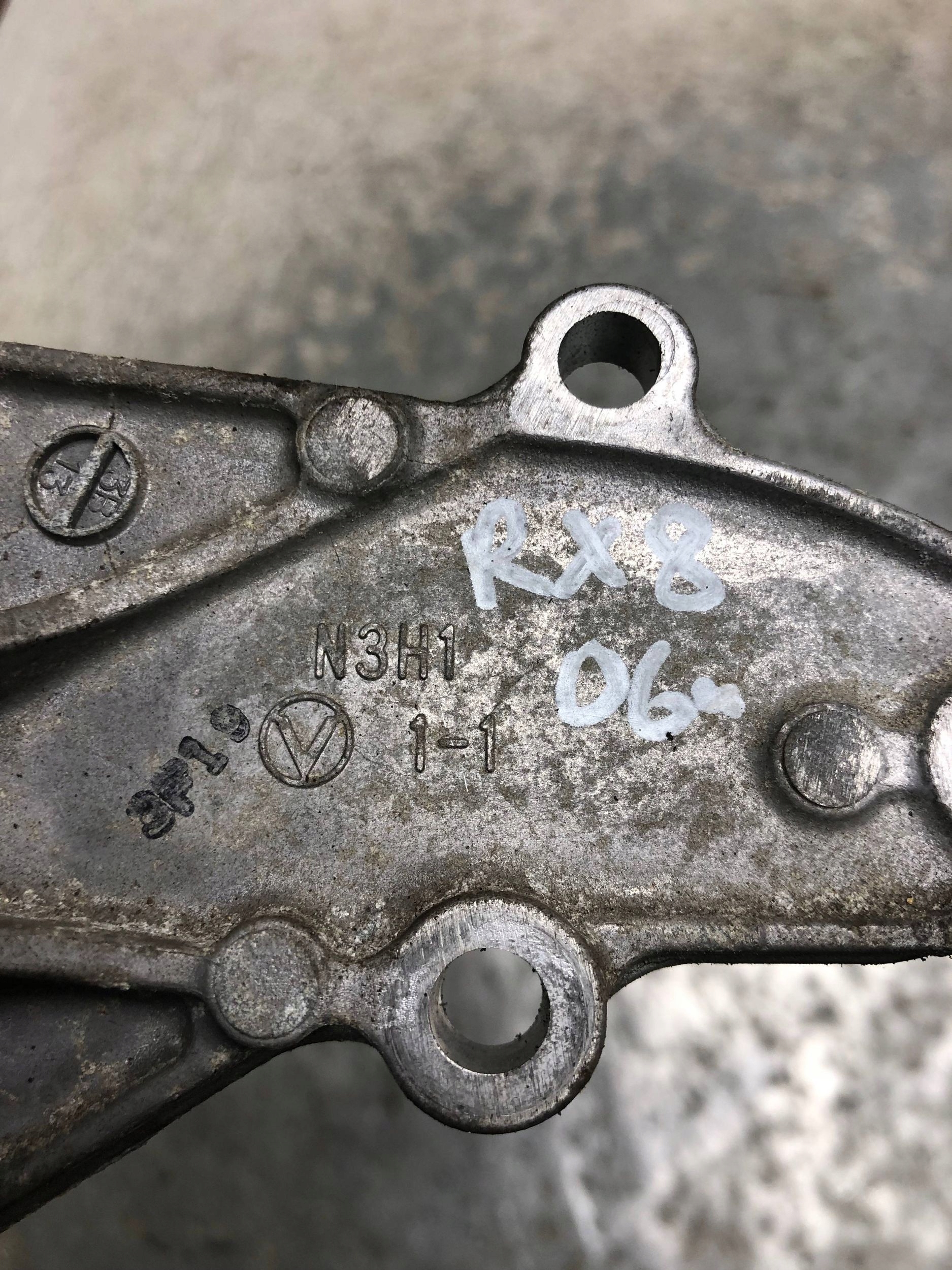 water pump MAZDA RX8 RX-8 1.3B
