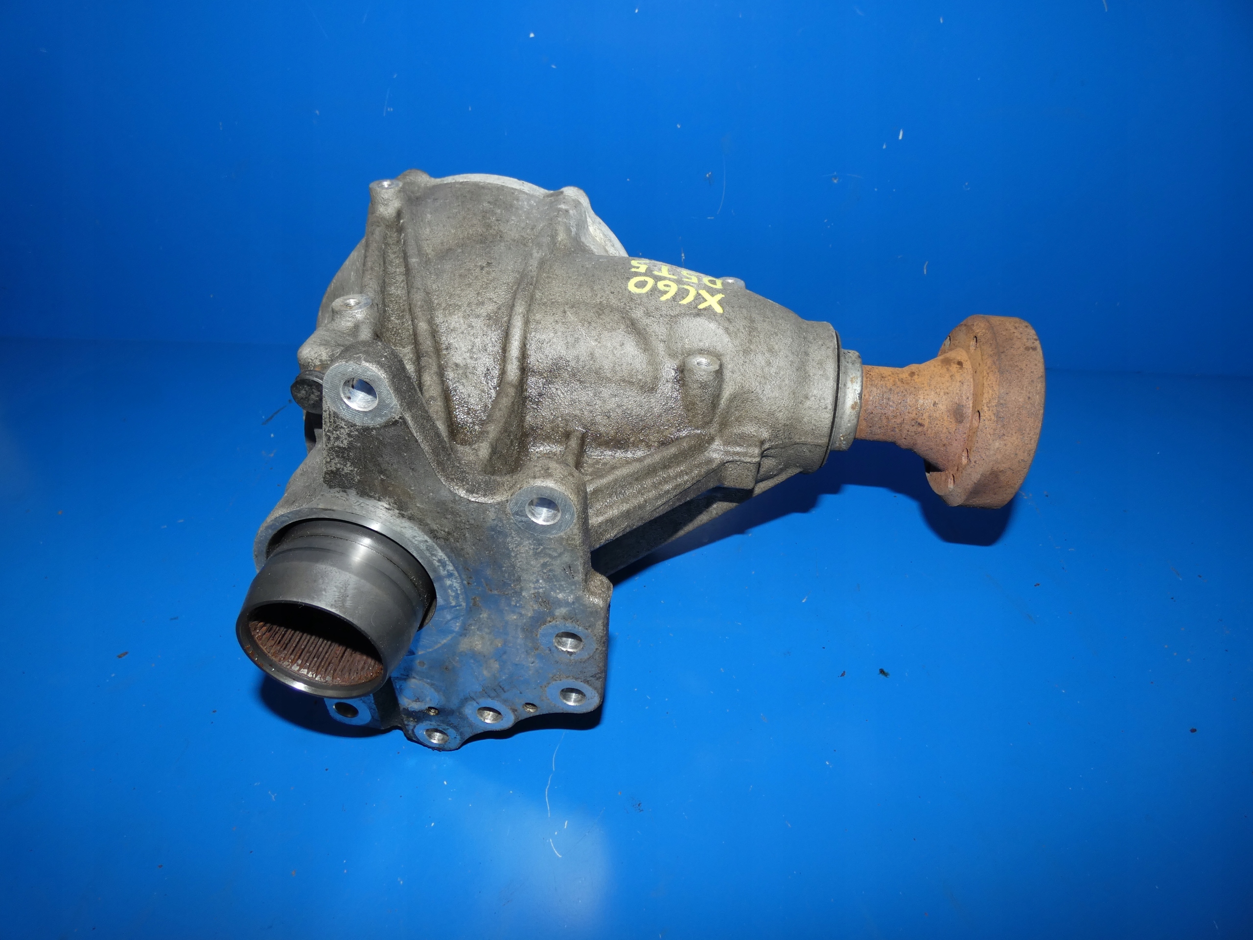 VOLVO XC60 2.4 D5 differential REDUKTOR control front