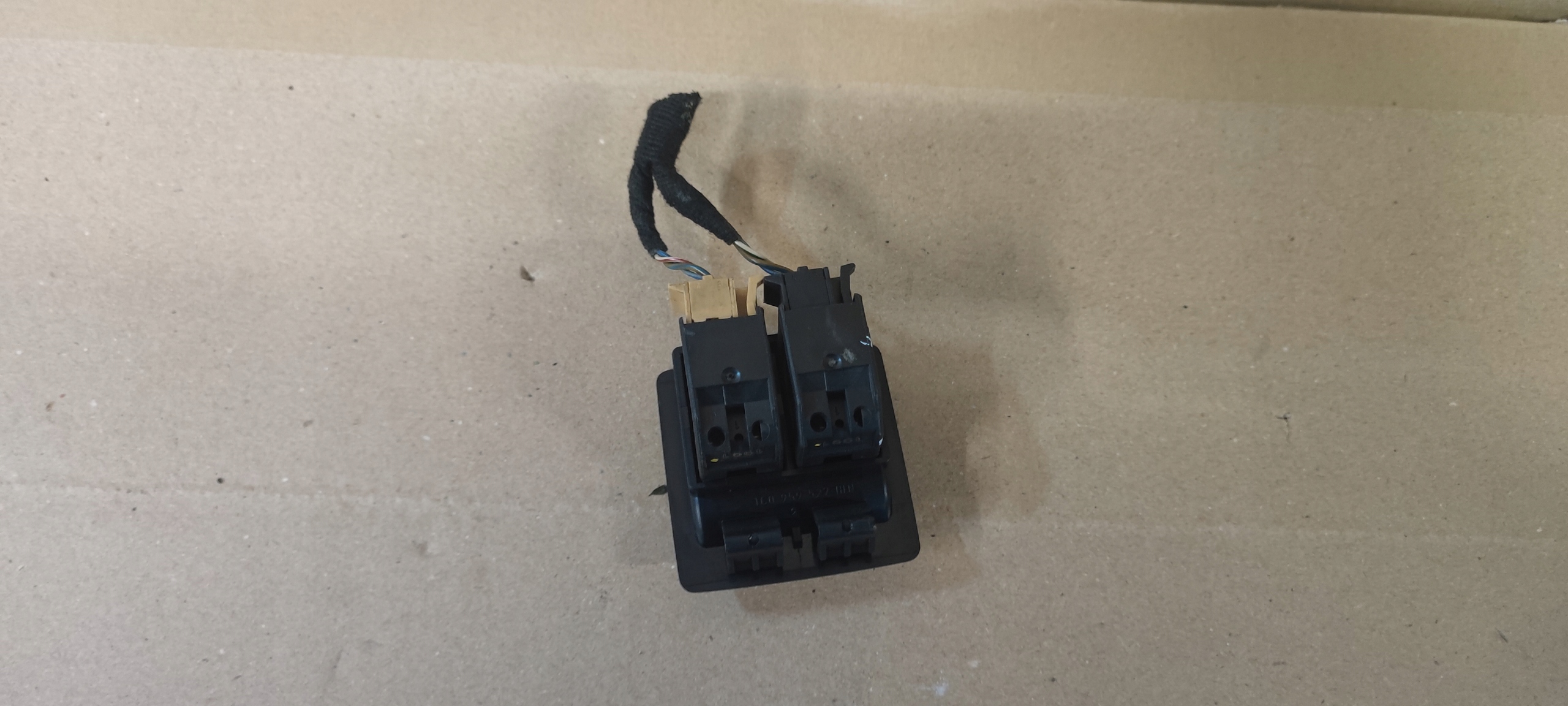 VW NEW BEETLE PANEL window control switch windows left driver´s