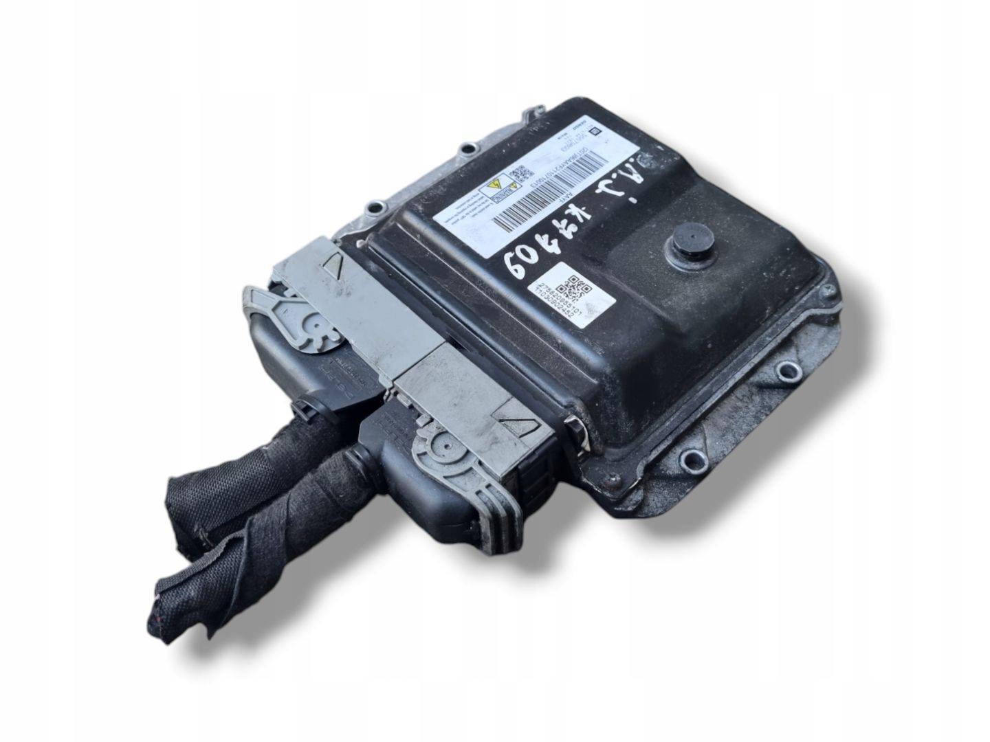 control unit of the engine Opel Astra J 2011 55579893