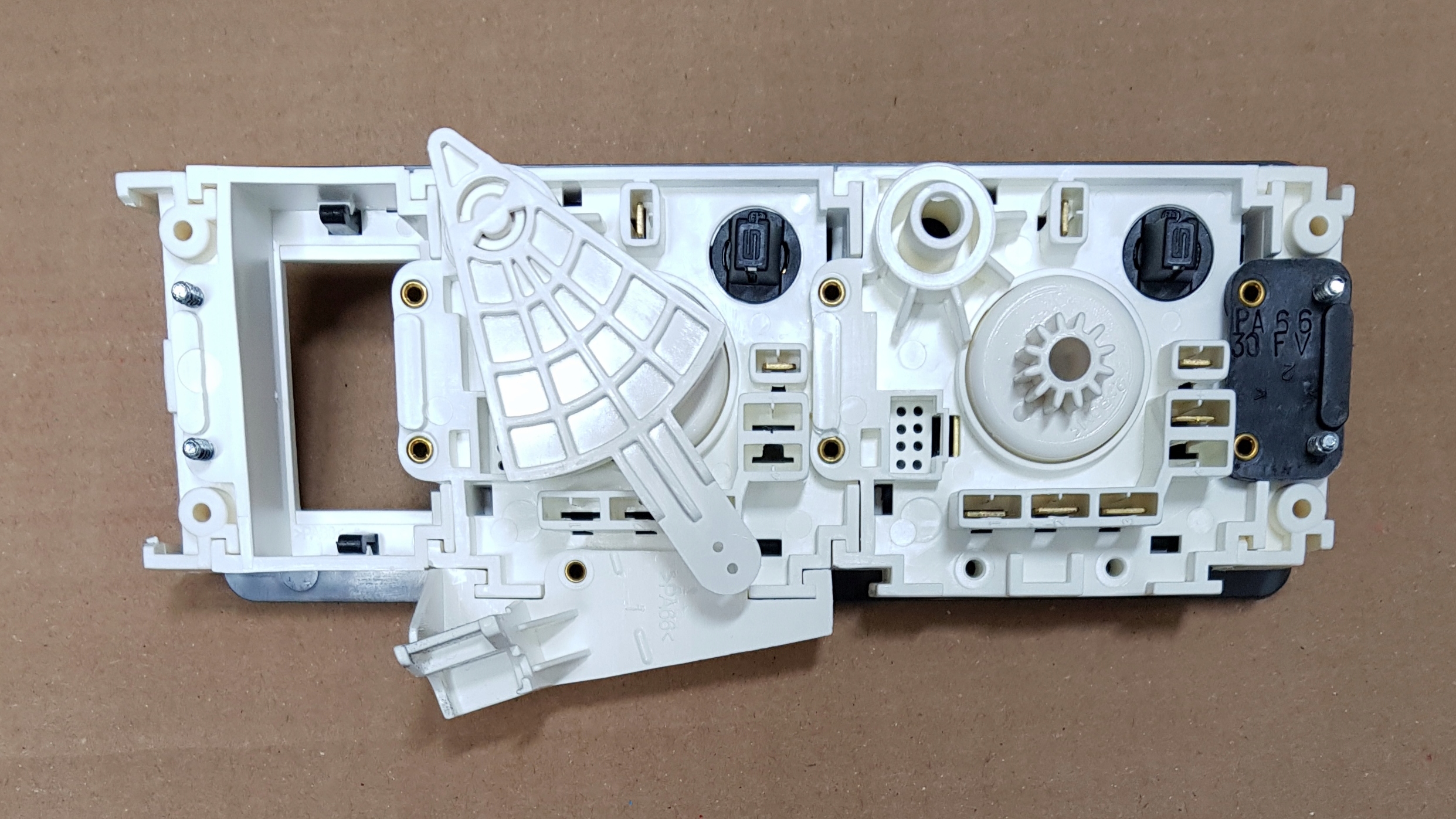 Оригинальная панель отопления MANITOU 746246