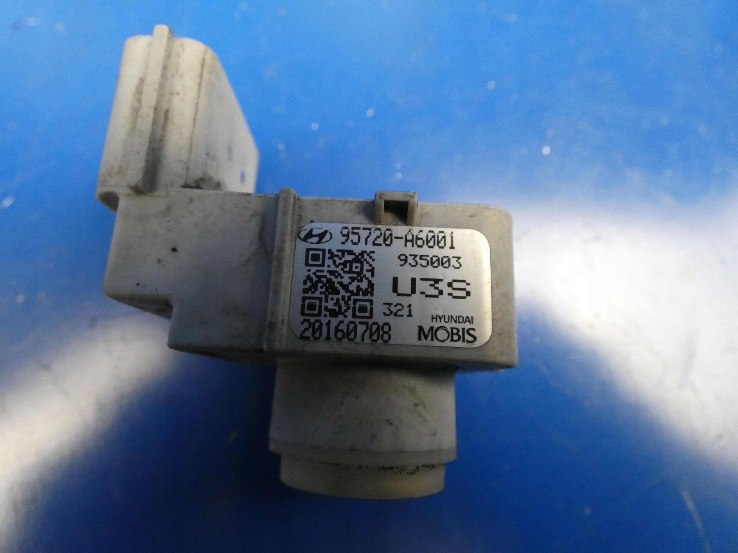 HYUNDAI I30 II Sensor Parken PDC