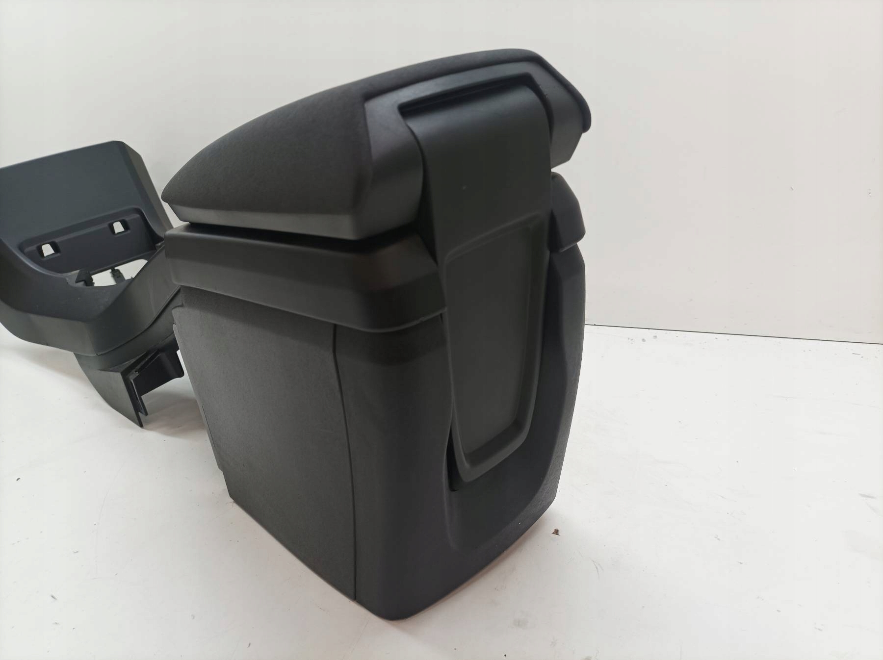 TUNEL central armrest Volvo V40 II (2012-2019)