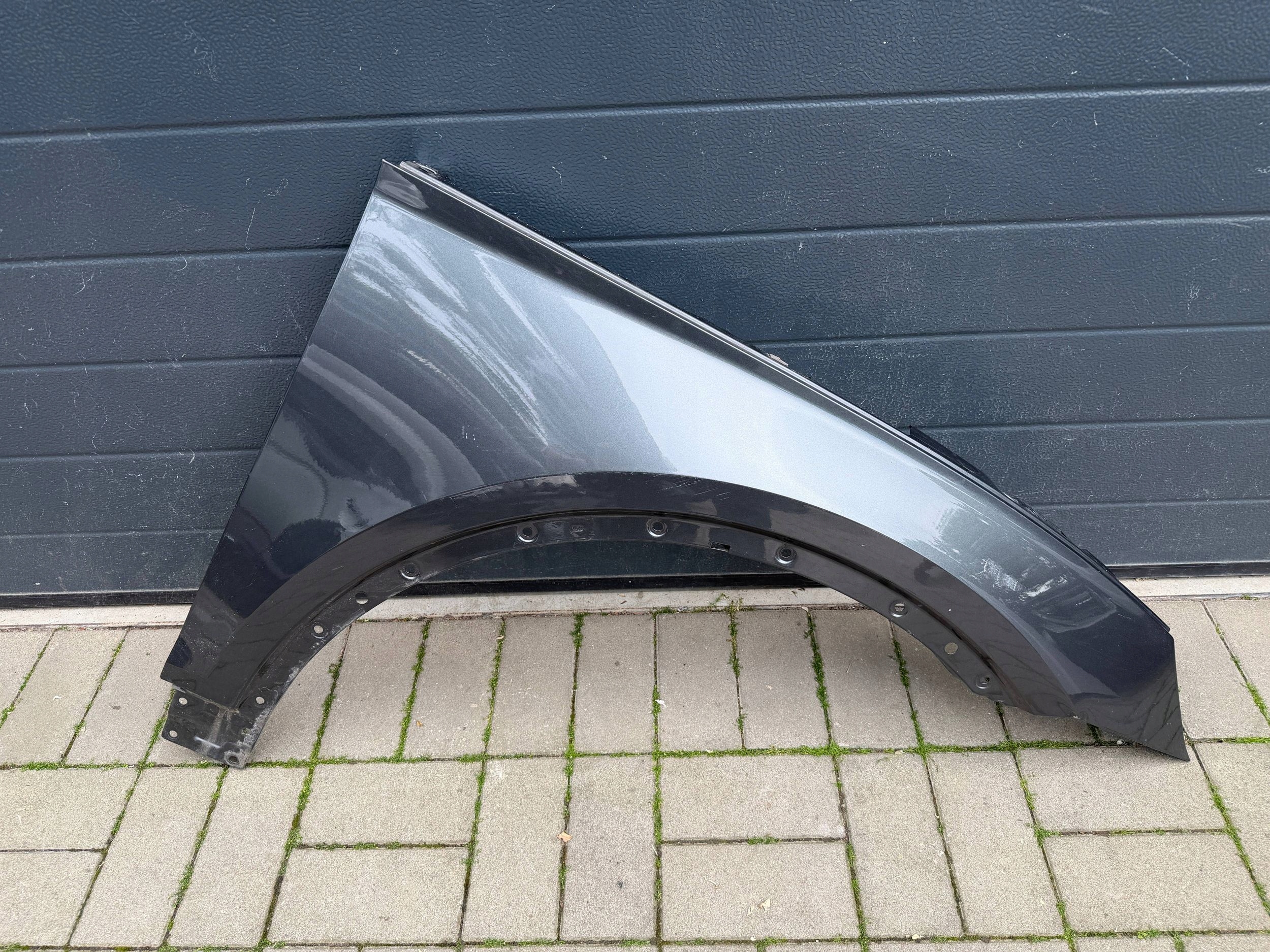 Audi Q5 80A 16r- fender right front front