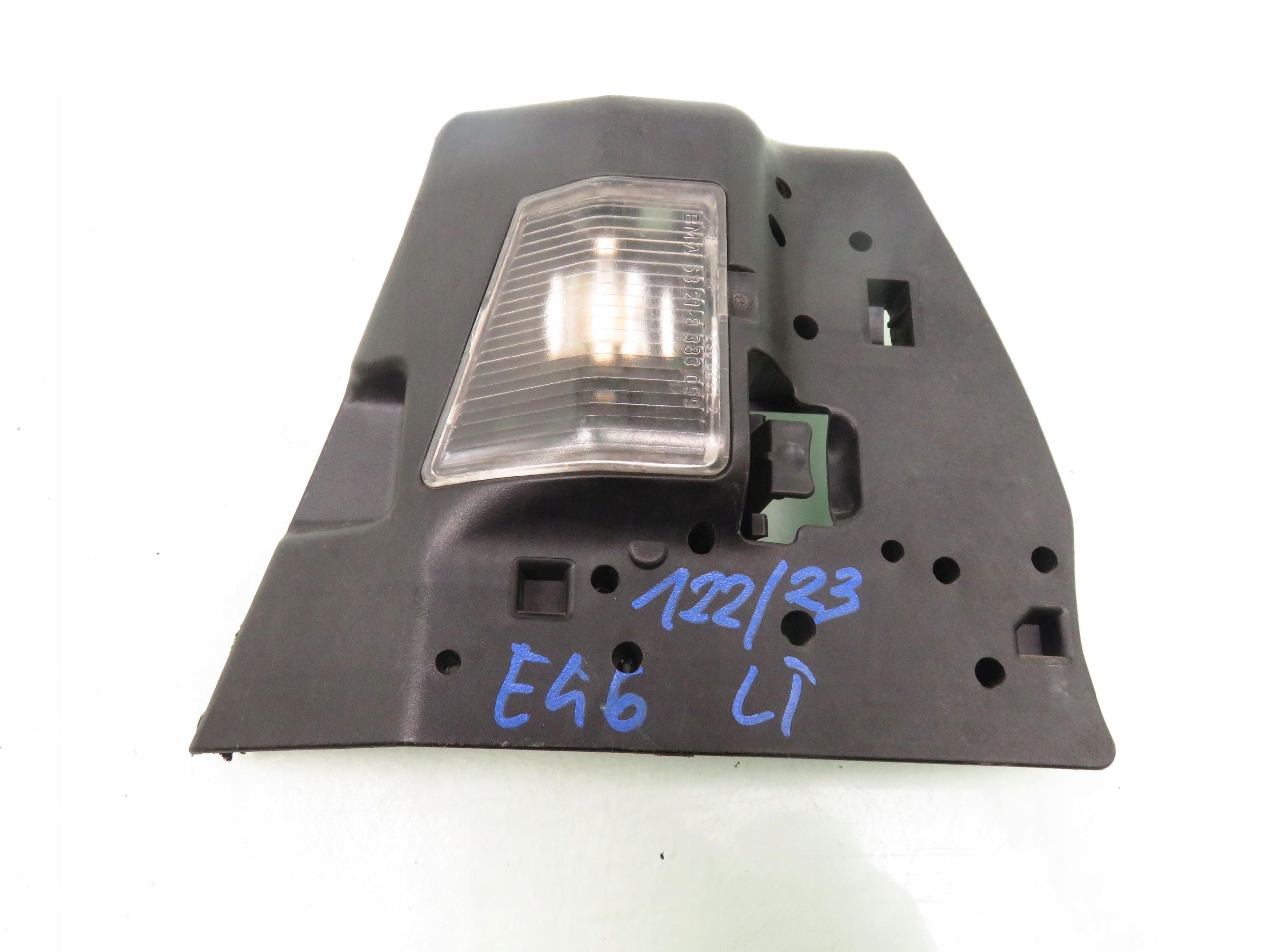 Патрон лампи задній лівий BMW E46 8383099