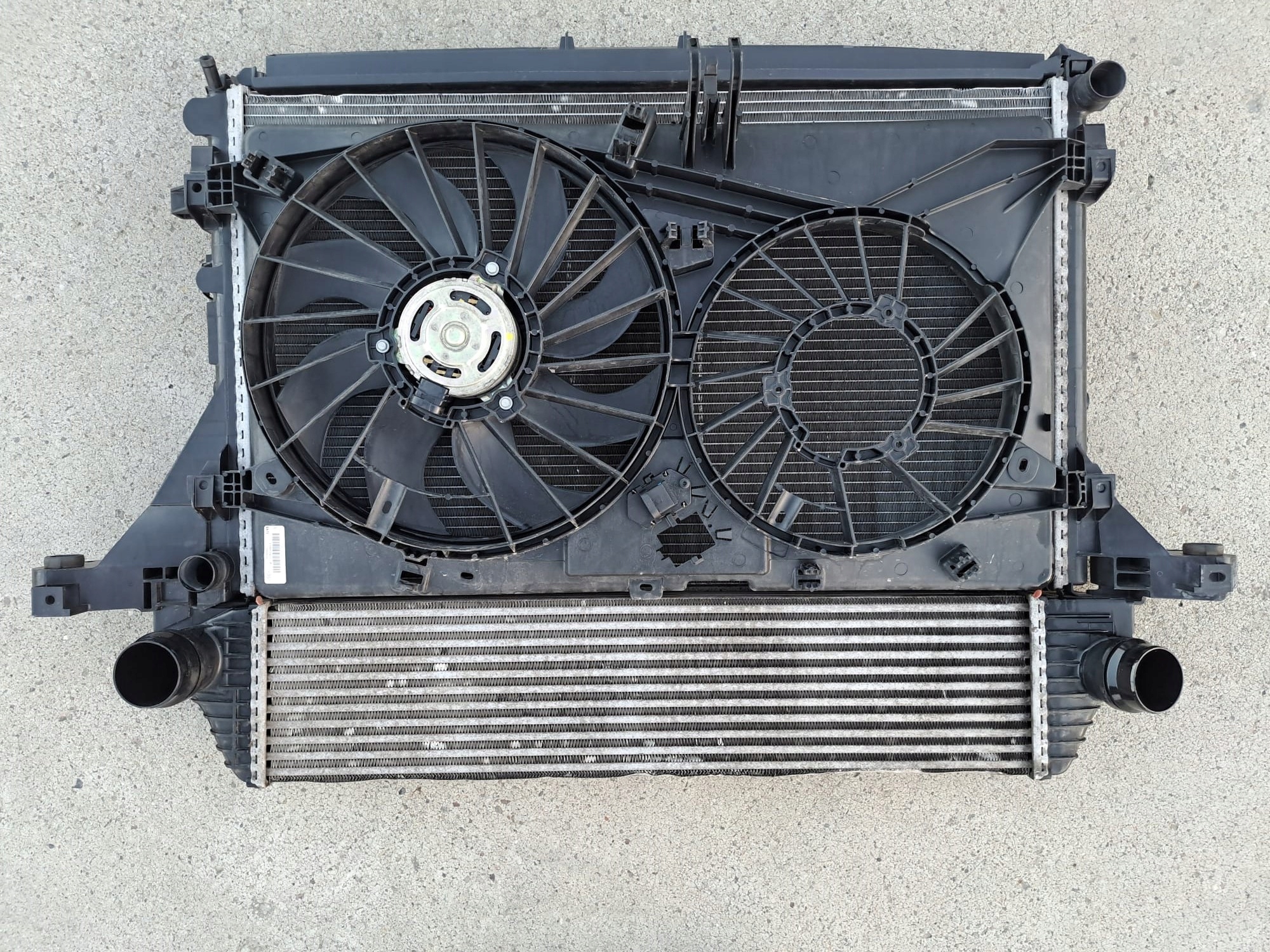 chladič ventilátor intercooler stěna přední RENAULT MASTER III 2.3 DCI