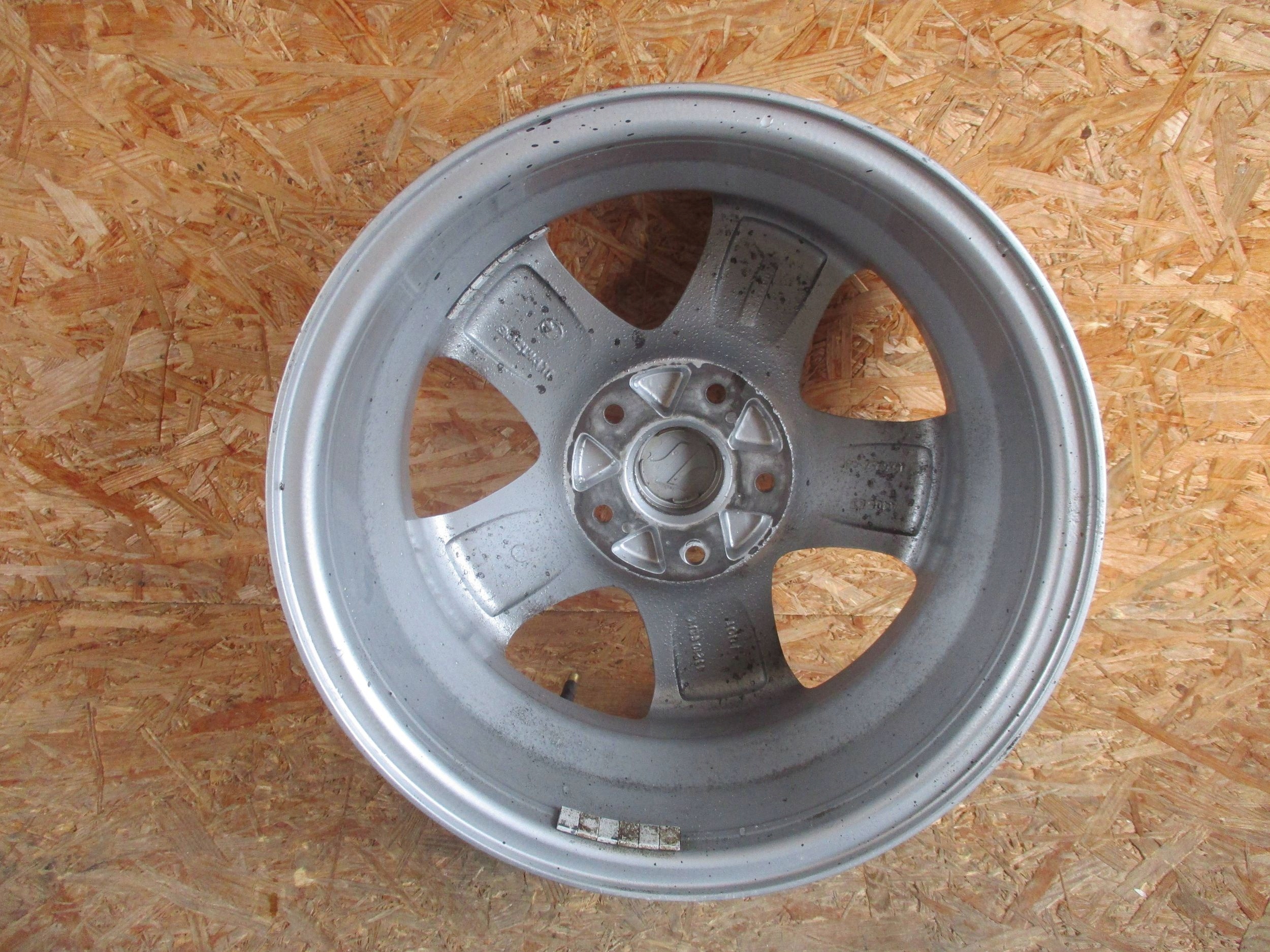 CERCHIO di alluminio SUZUKI VITARA 6,5Jx16 ET45 5x114,3