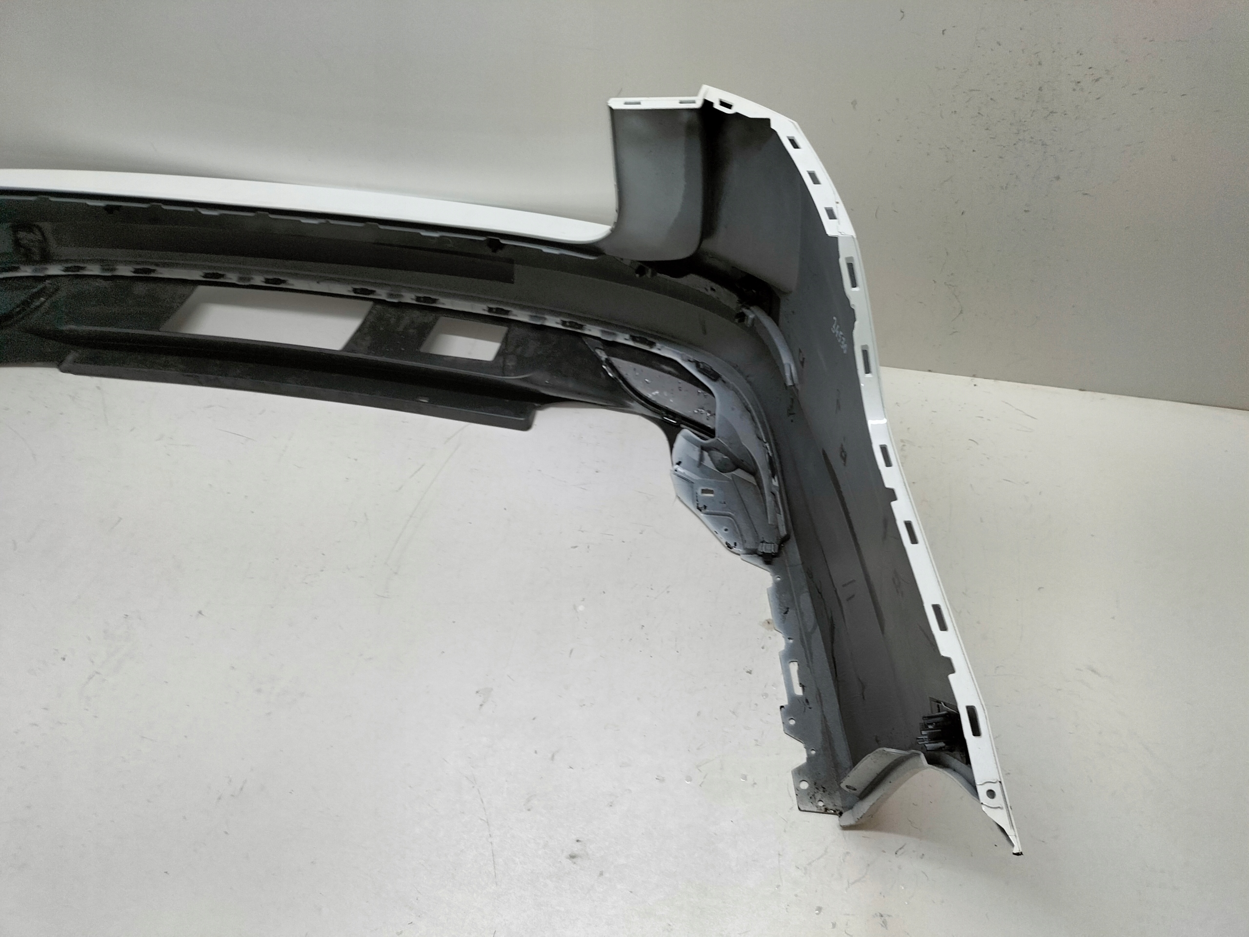 STOSSSTANGE HINTEN HECK VW GOLF VIII 8 20- KOMBI