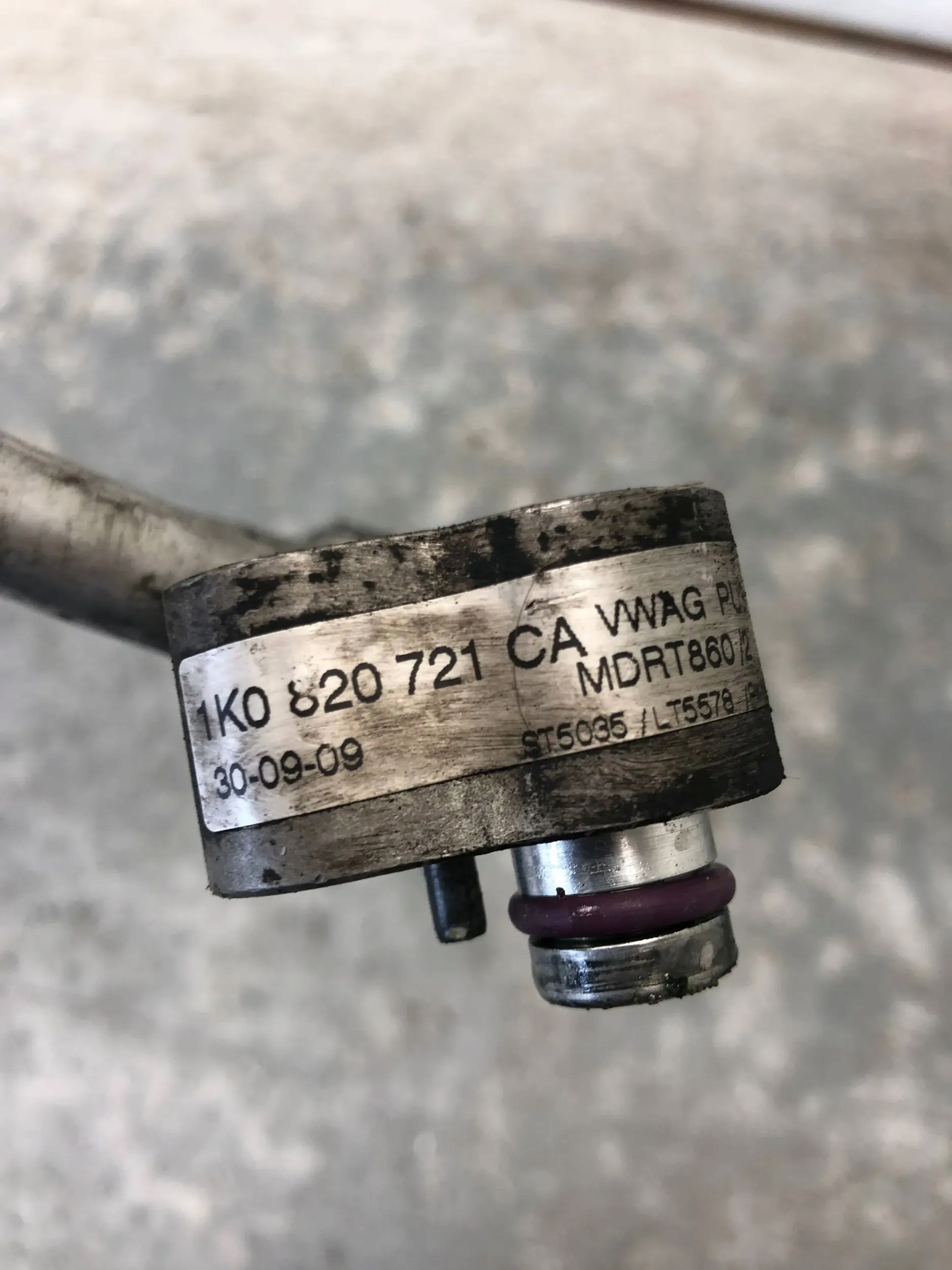 Schlauch klimaanlage VW GOLF VI 1K0820721CA