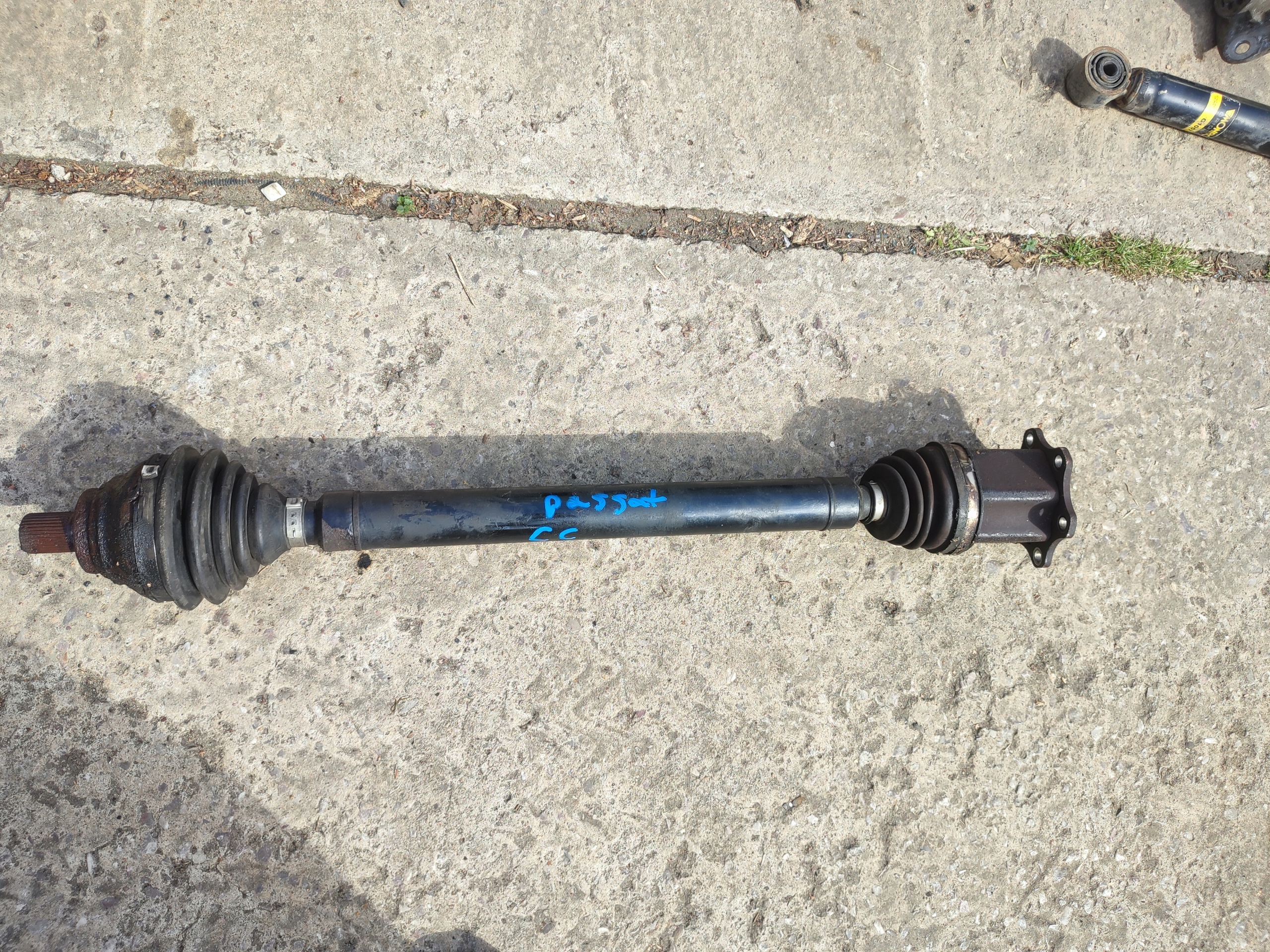 semi-axis right long VOLKSWAGEN PASSAT CC 2.0 TDI automat
