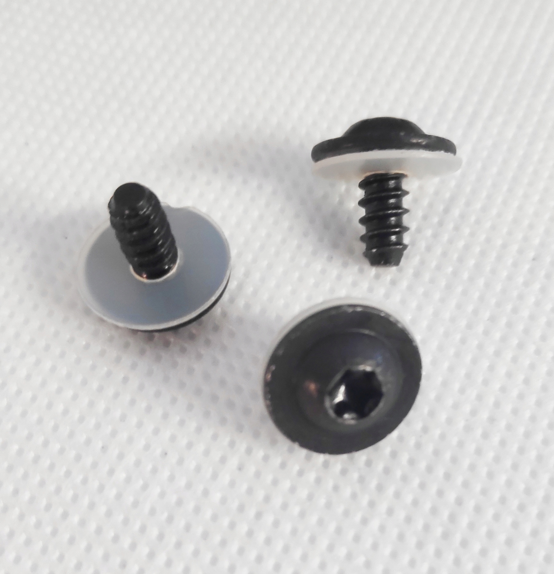 

Śruba z łbem soczewkowym torx 4,2x9,5 Vw Seat Skod