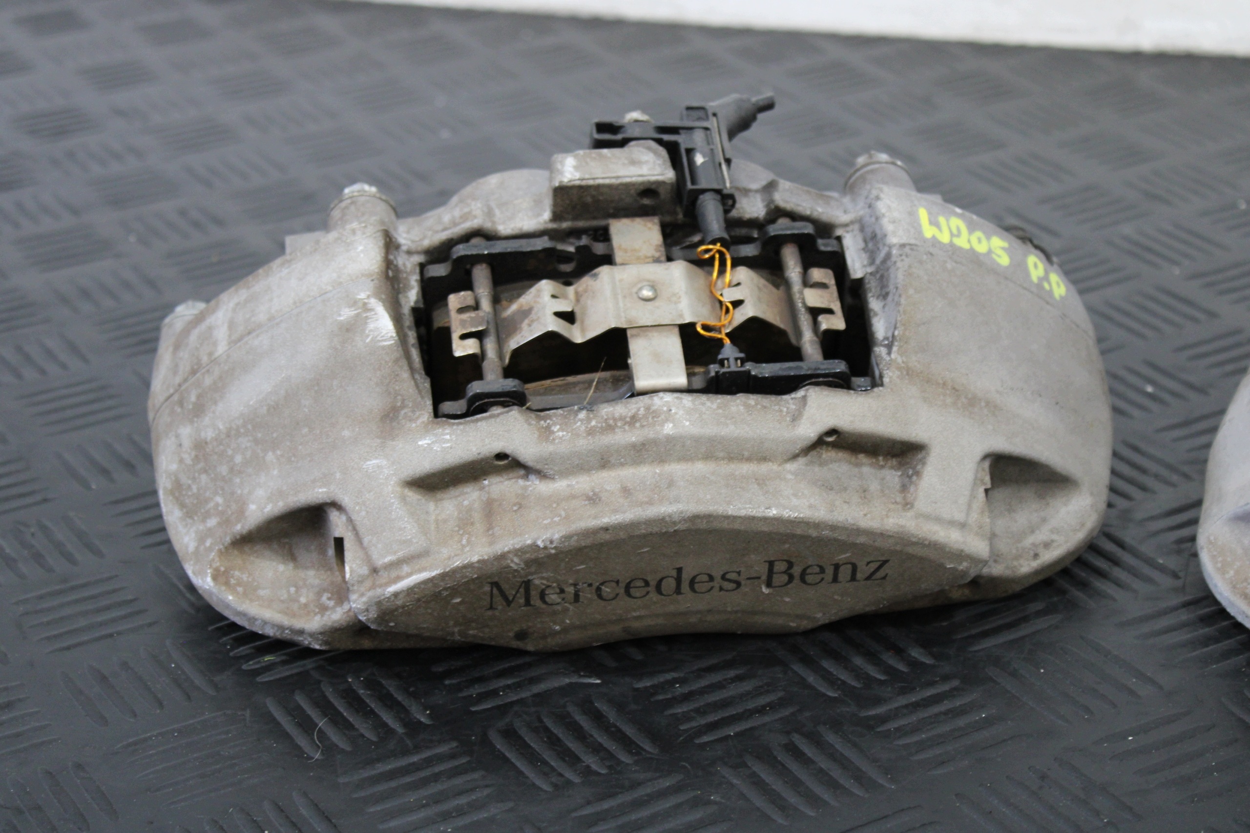 caliper brake front front MERCEDES C-KLASA W205