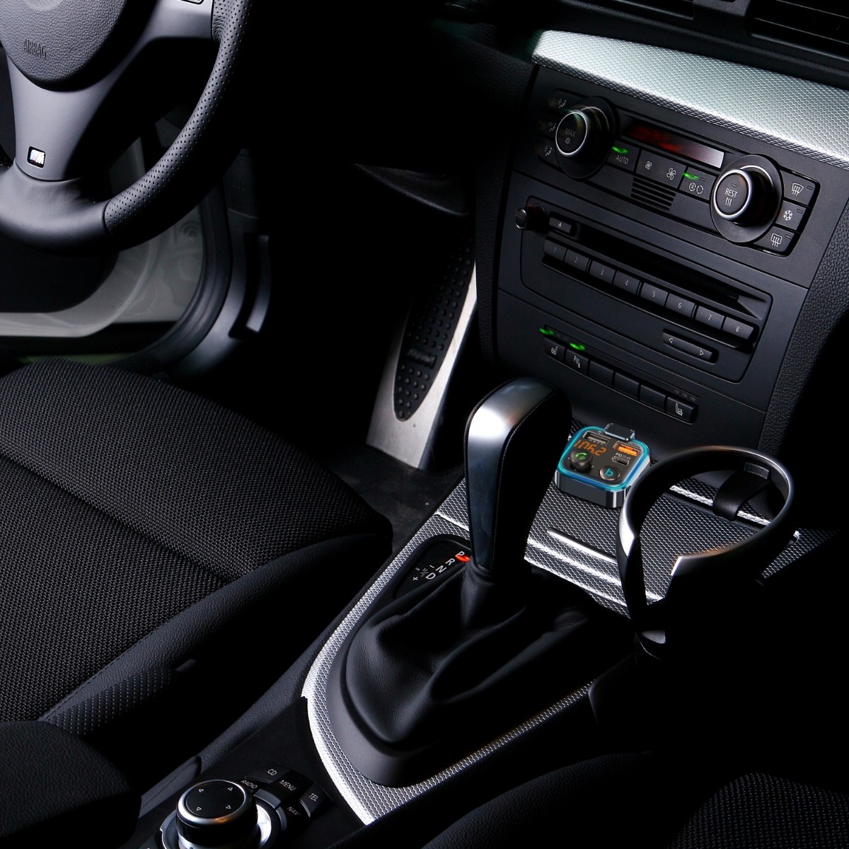 TRANSMITER FM BLUETOOTH ŁADOWARKA MP3 2XUSB SD LCD Model E674