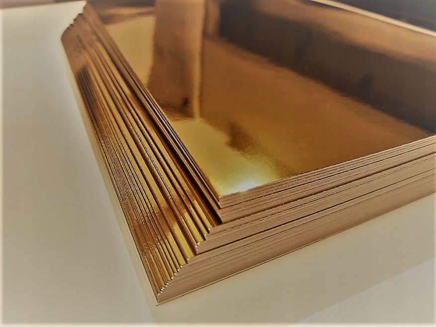 

Papier ozdobny złote lustro 400g 30x80 cm 10 ark