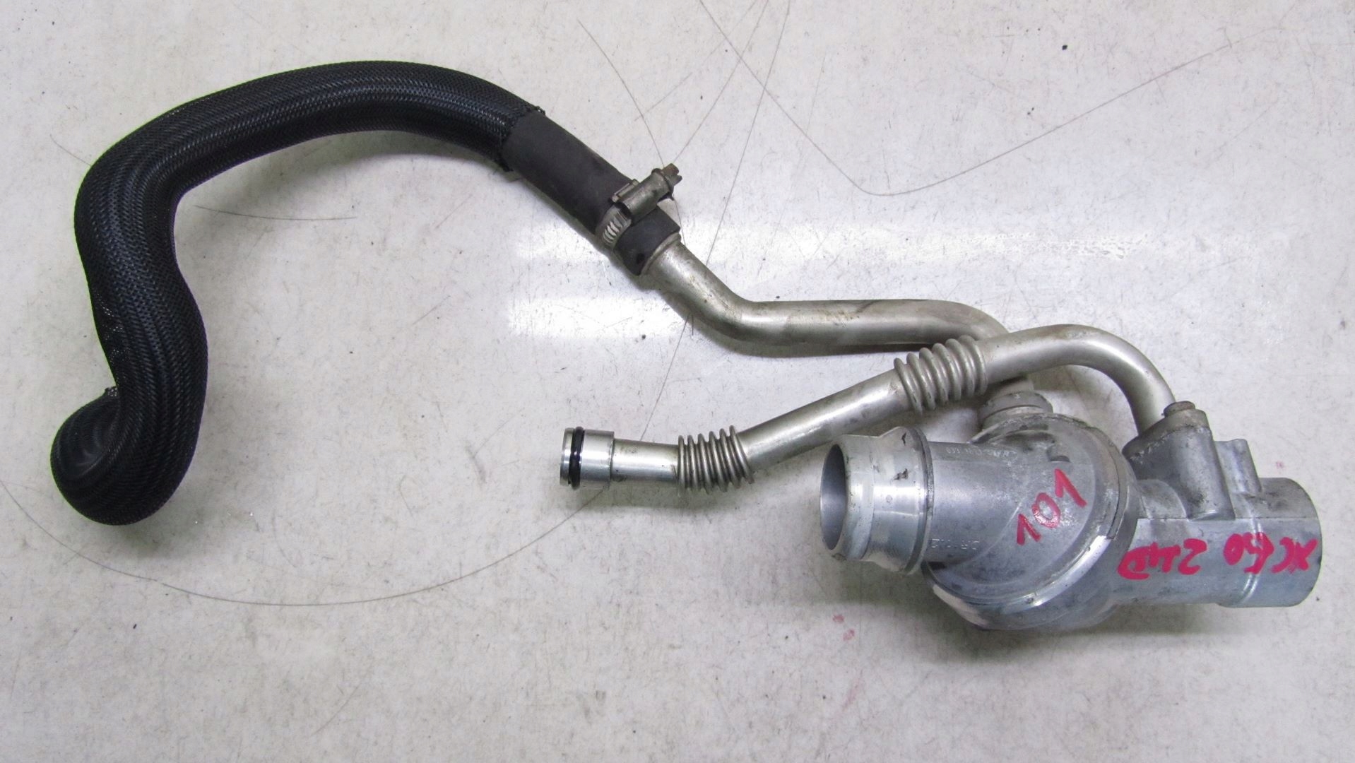 VOLVO XC60 2.4 OBUDOWA TERMOSTATU 31293820 08-13