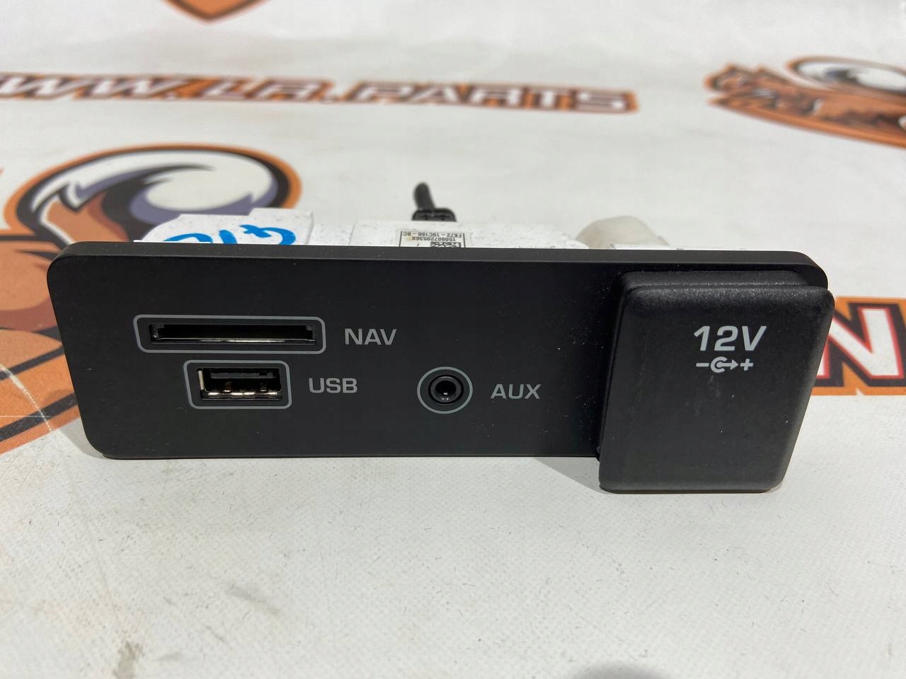 LR085516 - Аудиоинтерфейс LAND ROVER L550 FK72-19C166-BD