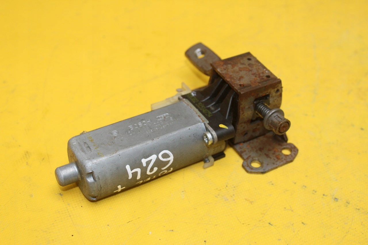 Моторное сиденье слева спереди V60 S60 II