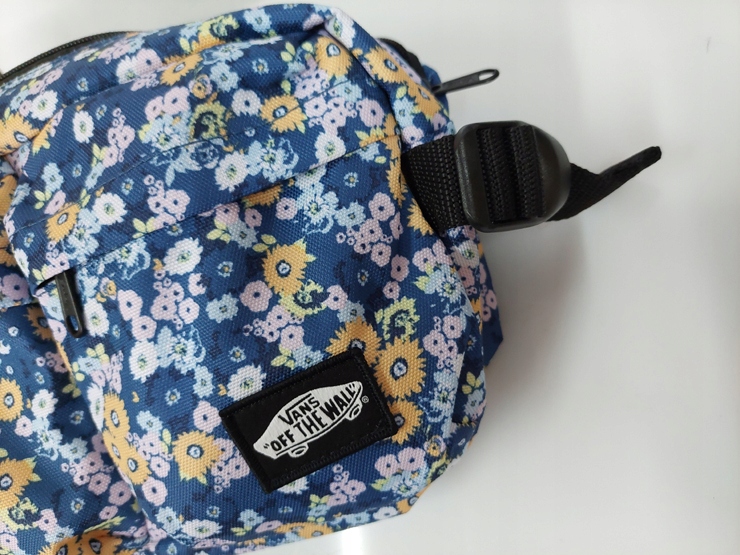NERKA SASZETKA TOREBKA VANS KWIATY DUŻA SZKOŁA Liczba komór 1