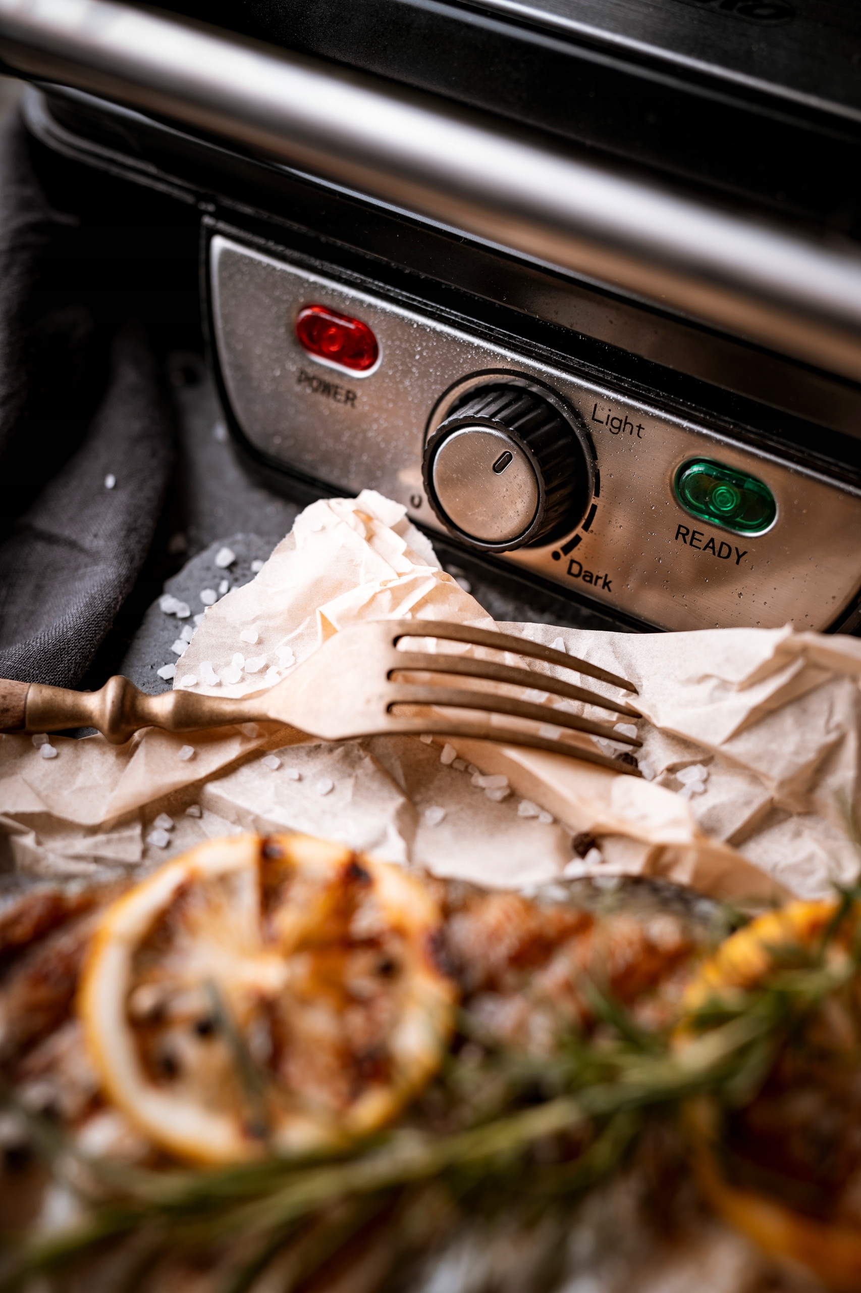 Grill Elektryczny Mesko MS 3050 2500W Duża Powierzchnia Grillowania