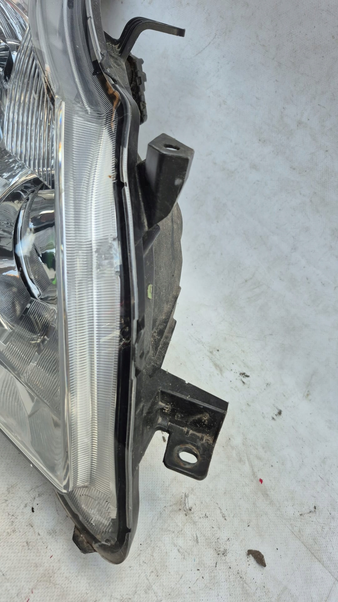 TOYOTA VERSO 09-13 light right front front 81110-0F090