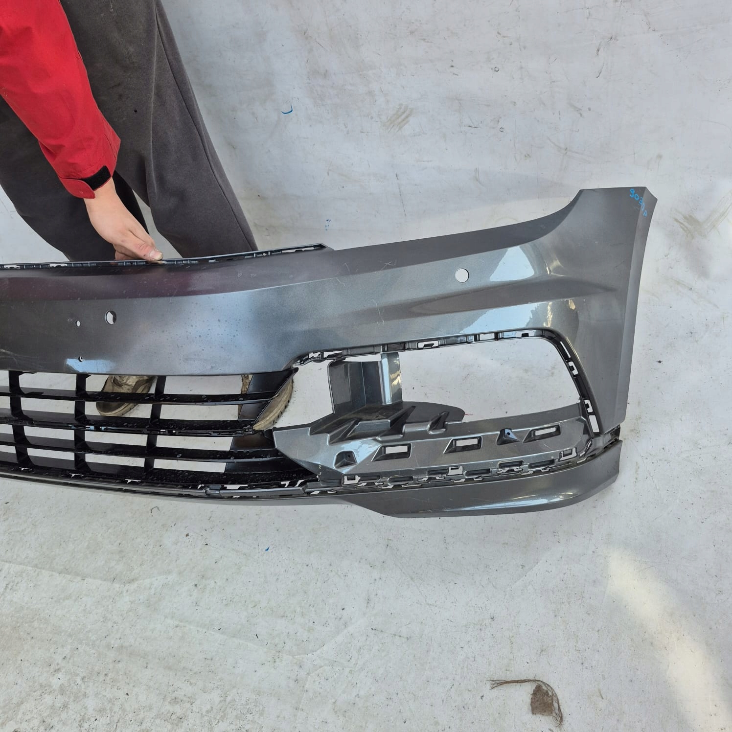 VW PASSAT B8 R-LINE 14-19 bumper front front PDC