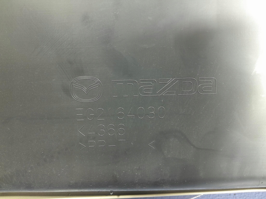 mazda РЕСТАЙЛИНГ бардачок консоли пассажира европа EG2164030