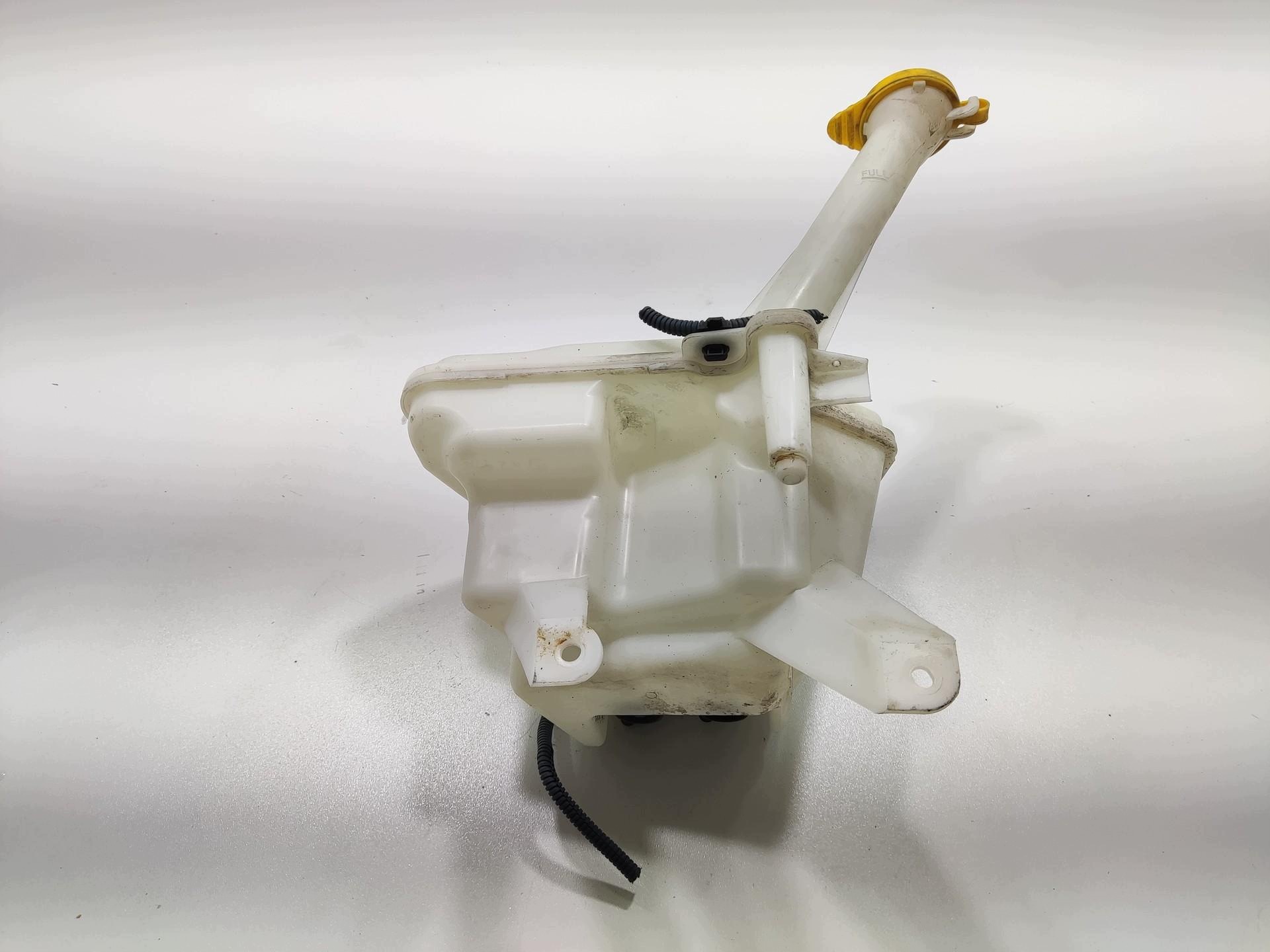tank of gas DO washers TOYOTA YARIS III 2011-2014