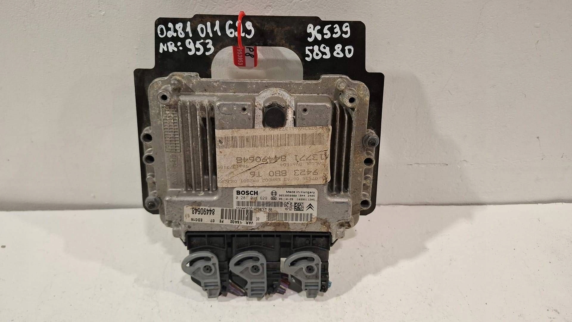 control unit of the engine computer 0281011629 Citroen Peugeot 1.6 HDI