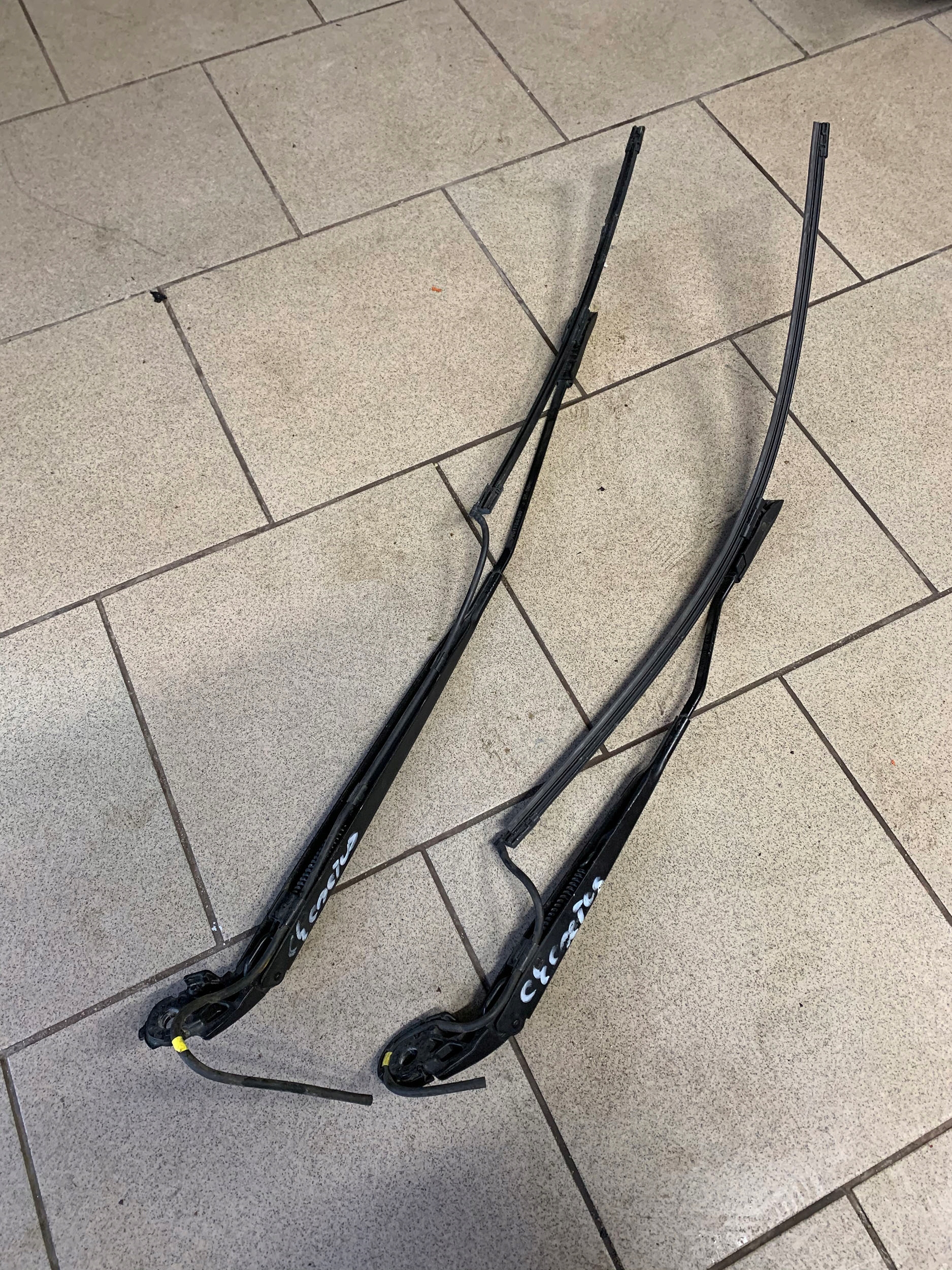 9801705780 - Рычаги стеклоочистителя C4 CACTUS комплект Европа