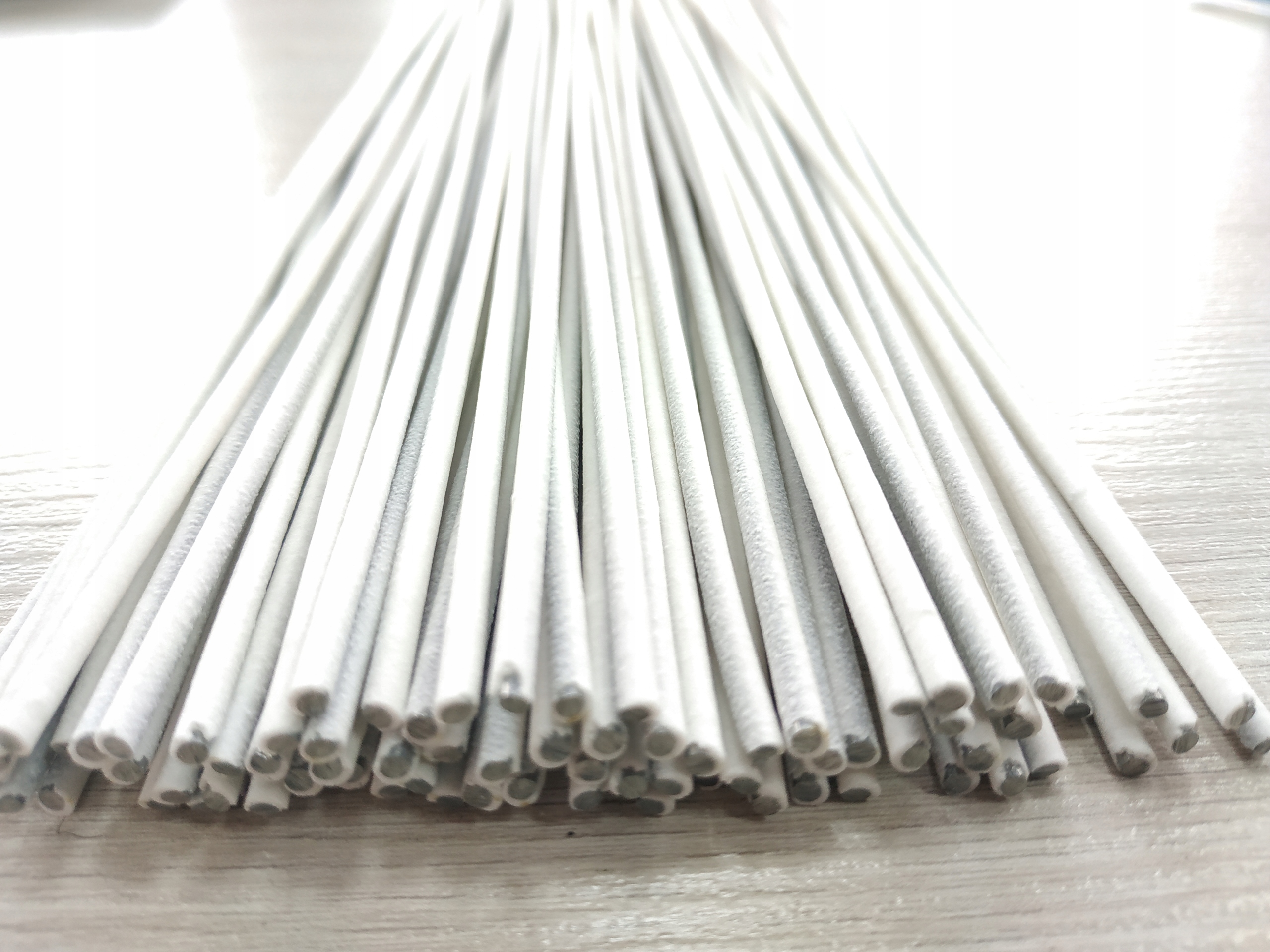 

Lut miękki do aluminium z topnikiem ZnAl4U 2,0