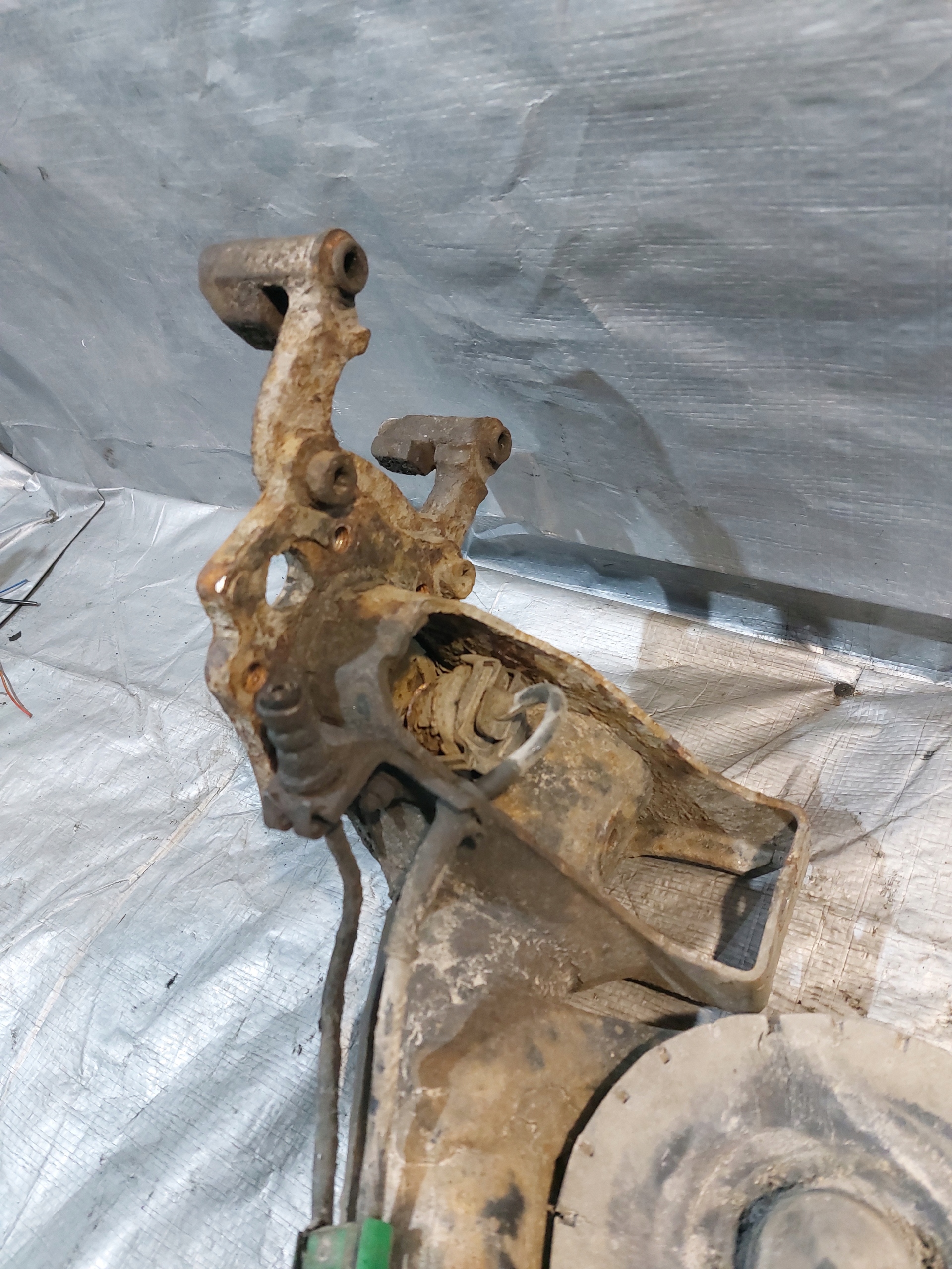 suspension beam rear part VW PASSAT B5 sedan 1.8T