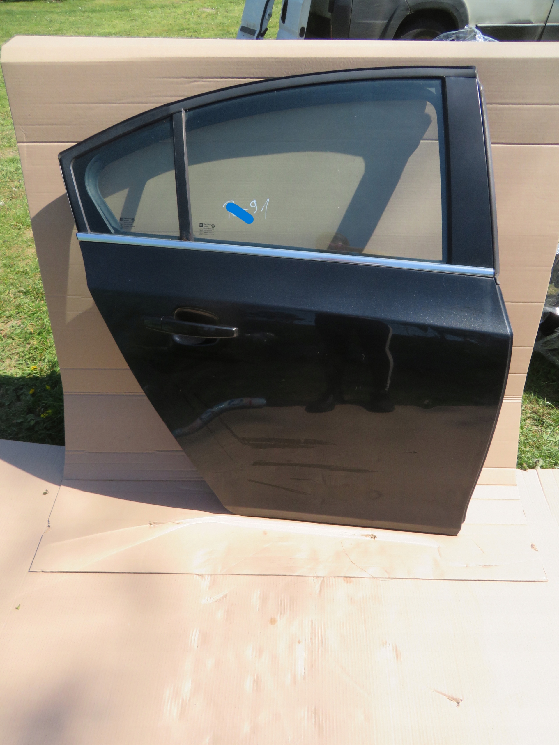 CHEVROLET CRUZE I 8-14 SEDAN DRZWI PRAWY TYŁ KOD : GAR