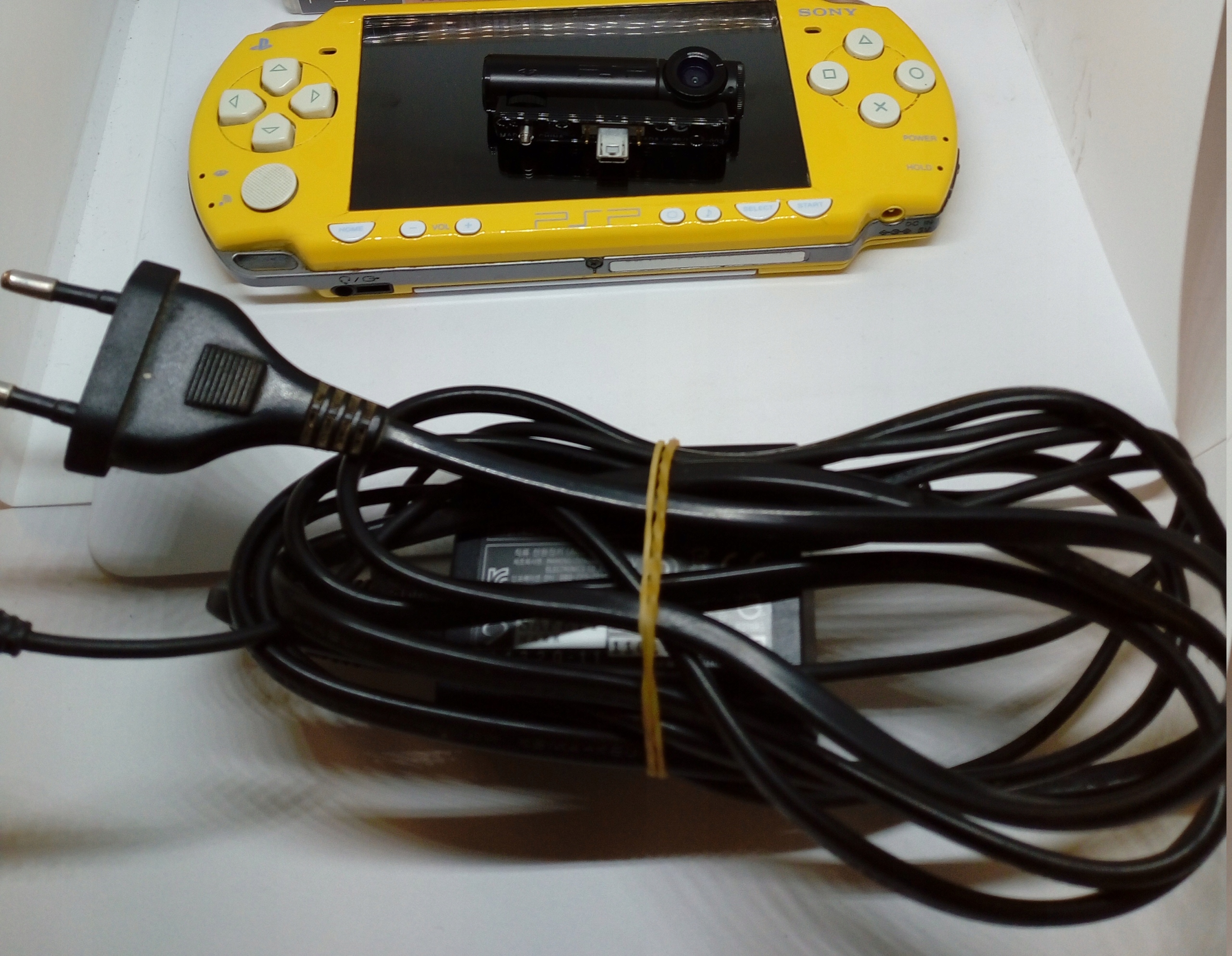 Konsola SONY PSP Slim 2003 PSP-2003 - NIETESTOWANY - NA CZĘŚCI