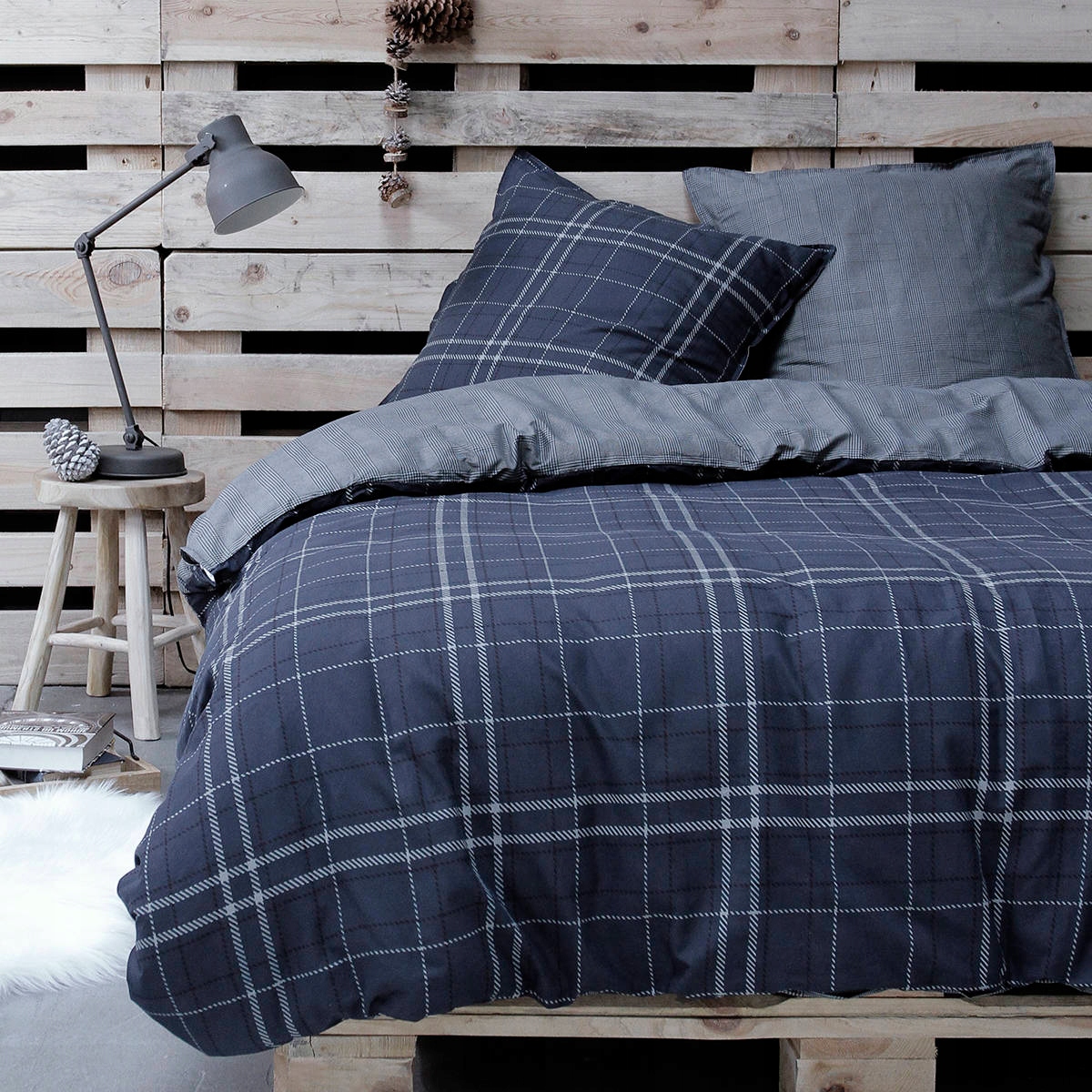 

Komplet Pościeli w kratę bawełna 100% 240 x 220 cm