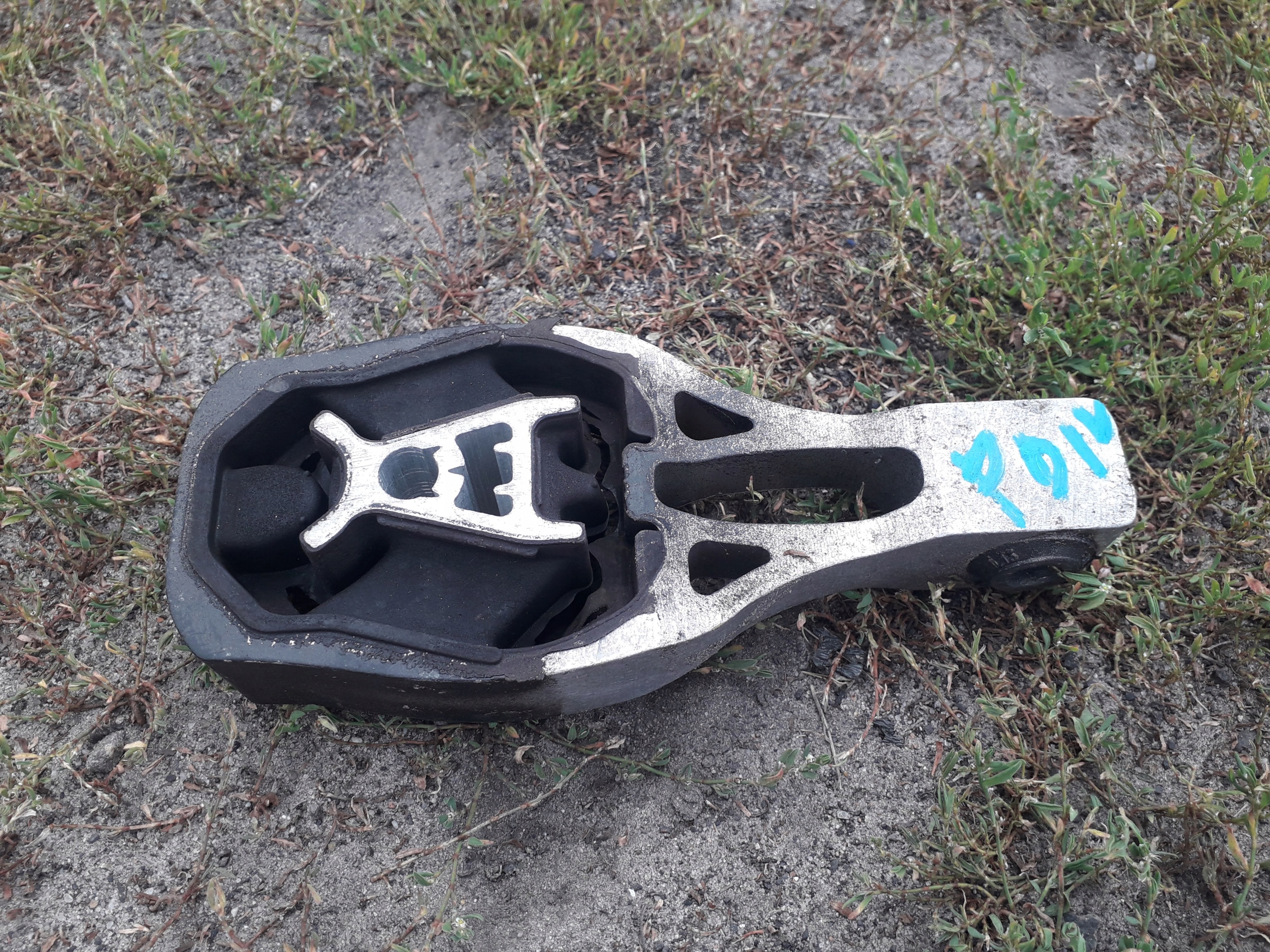 ЛАПА КОРОБКИ ПАРТНЕР BERLINGO IV 19-1.5 HDI