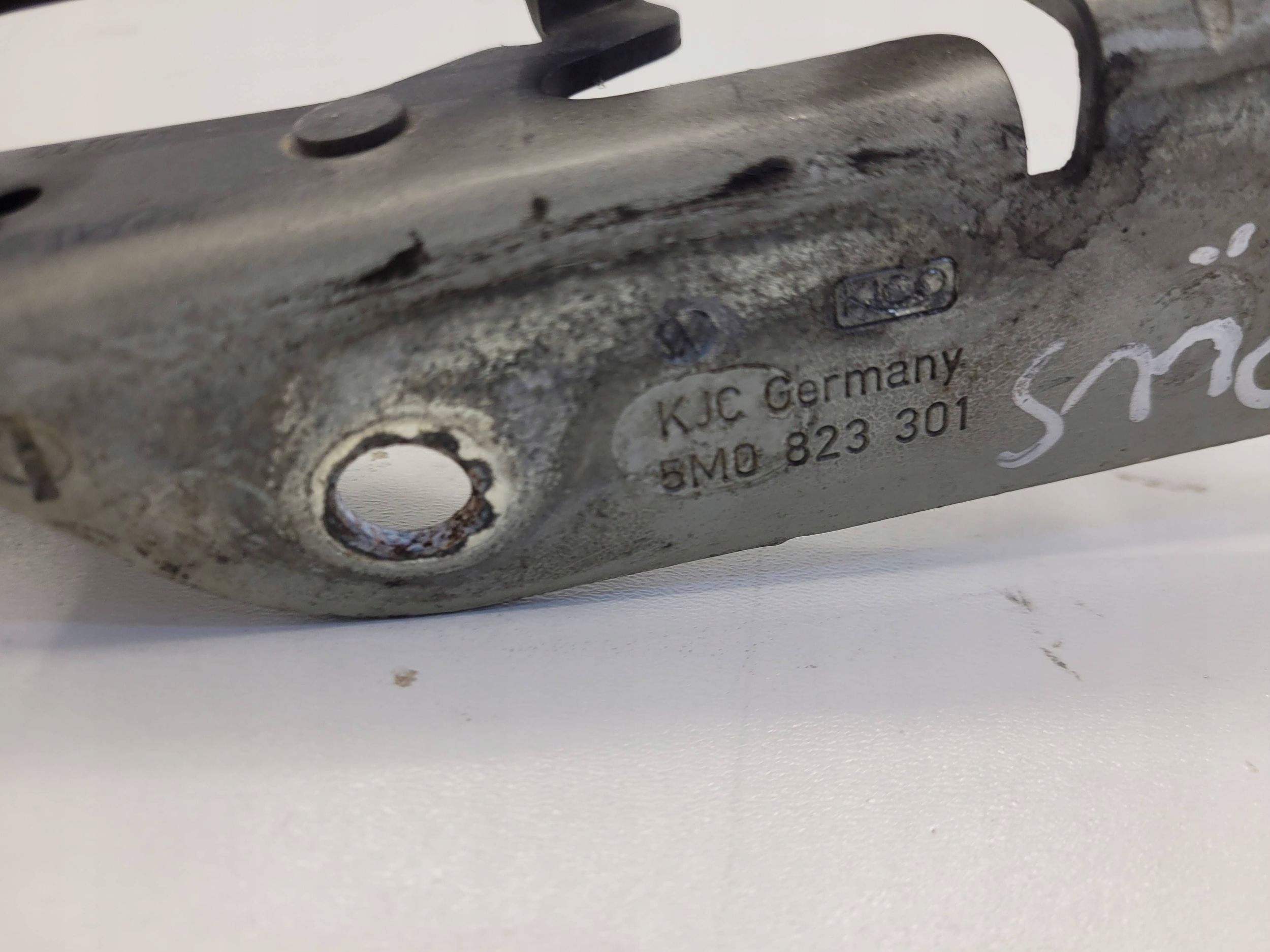 VW GOLF plus V 5 VI hinge bonnets left 5M0823301